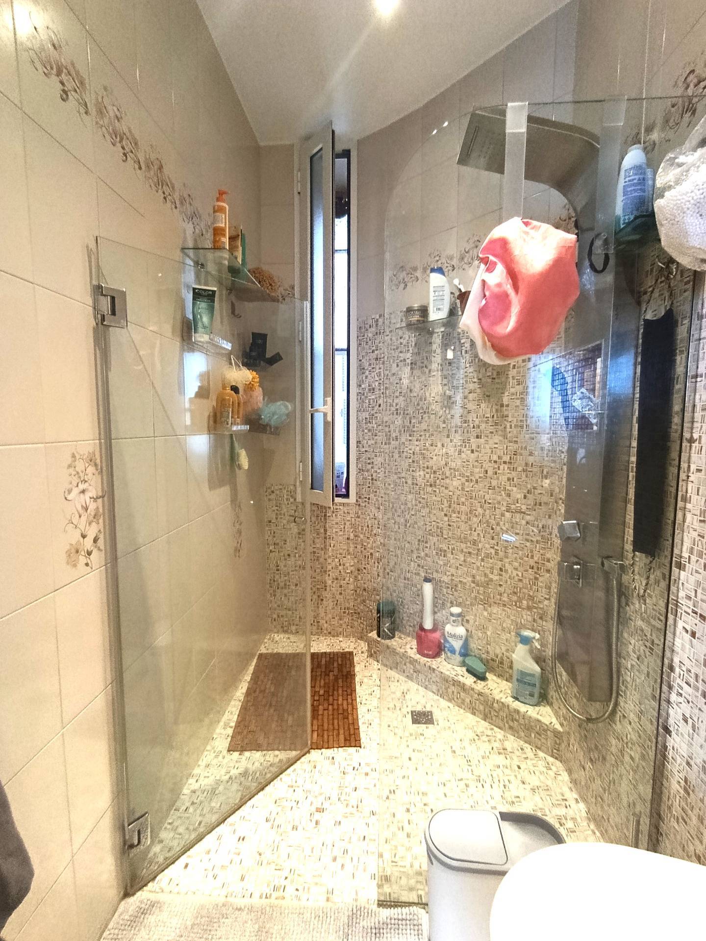 Appartamento in vendita a Savona, Fornaci