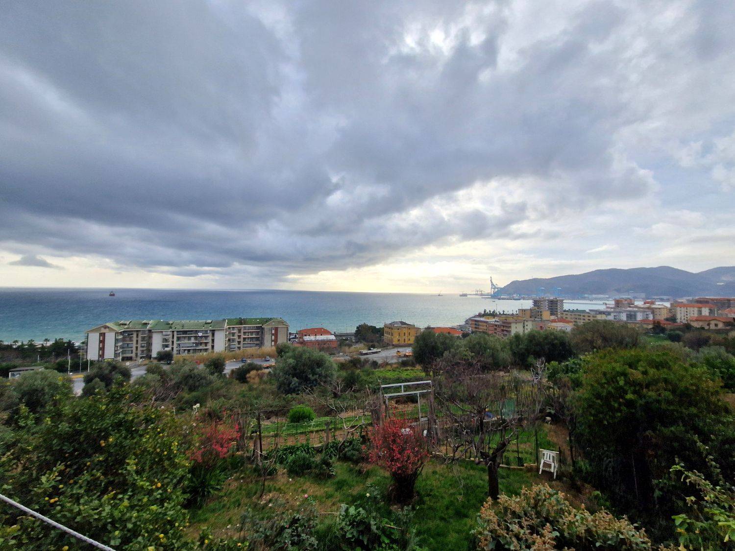 Appartamento in vendita a Savona, LeginoZinola