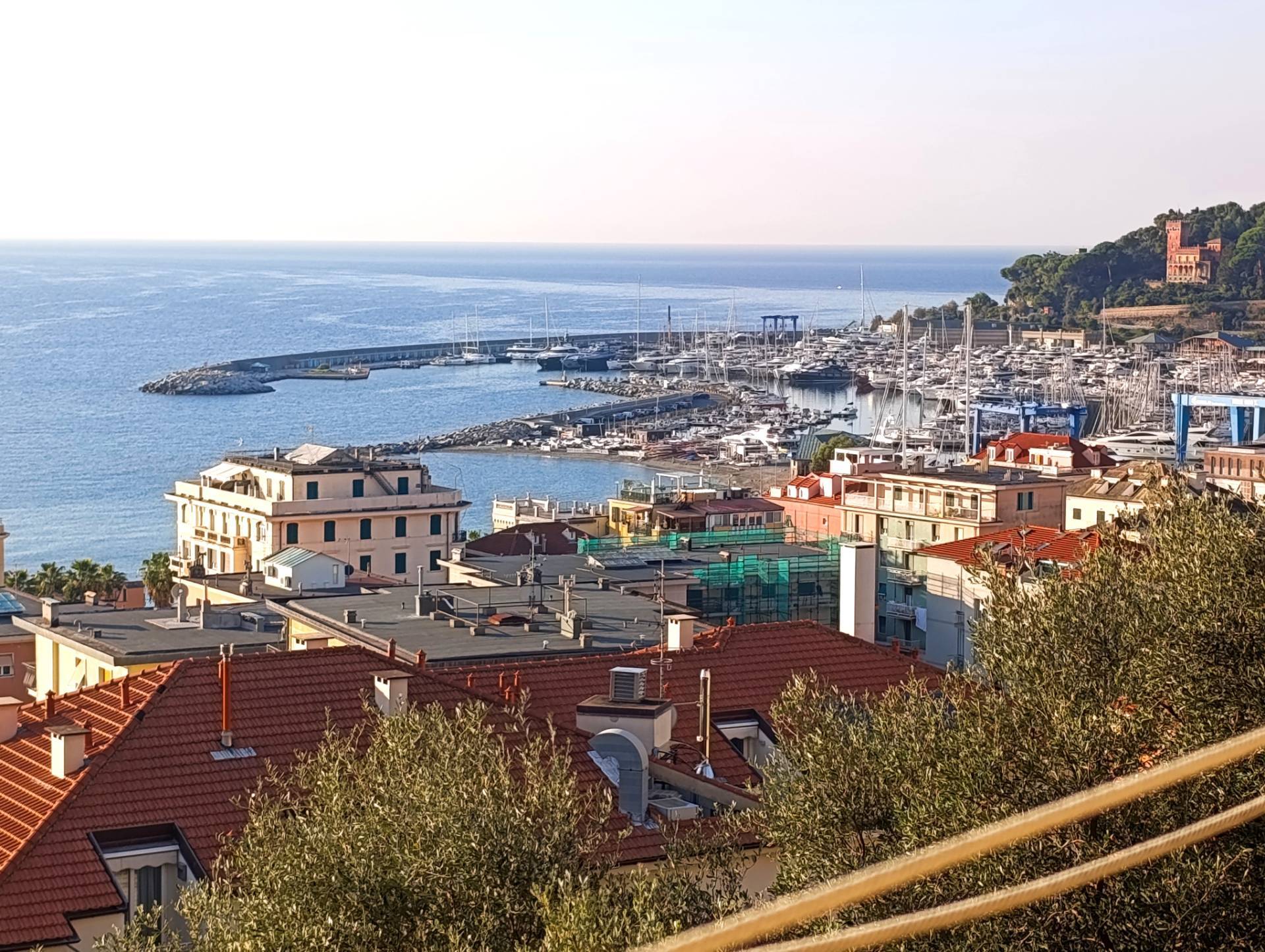 Appartamento in vendita a Varazze