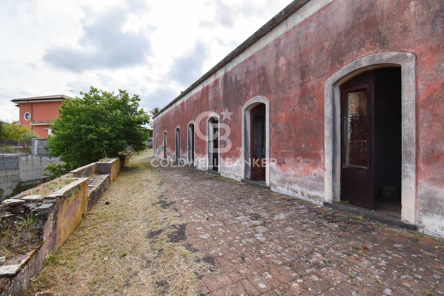 Rustico con terrazzo a Aci Sant'Antonio