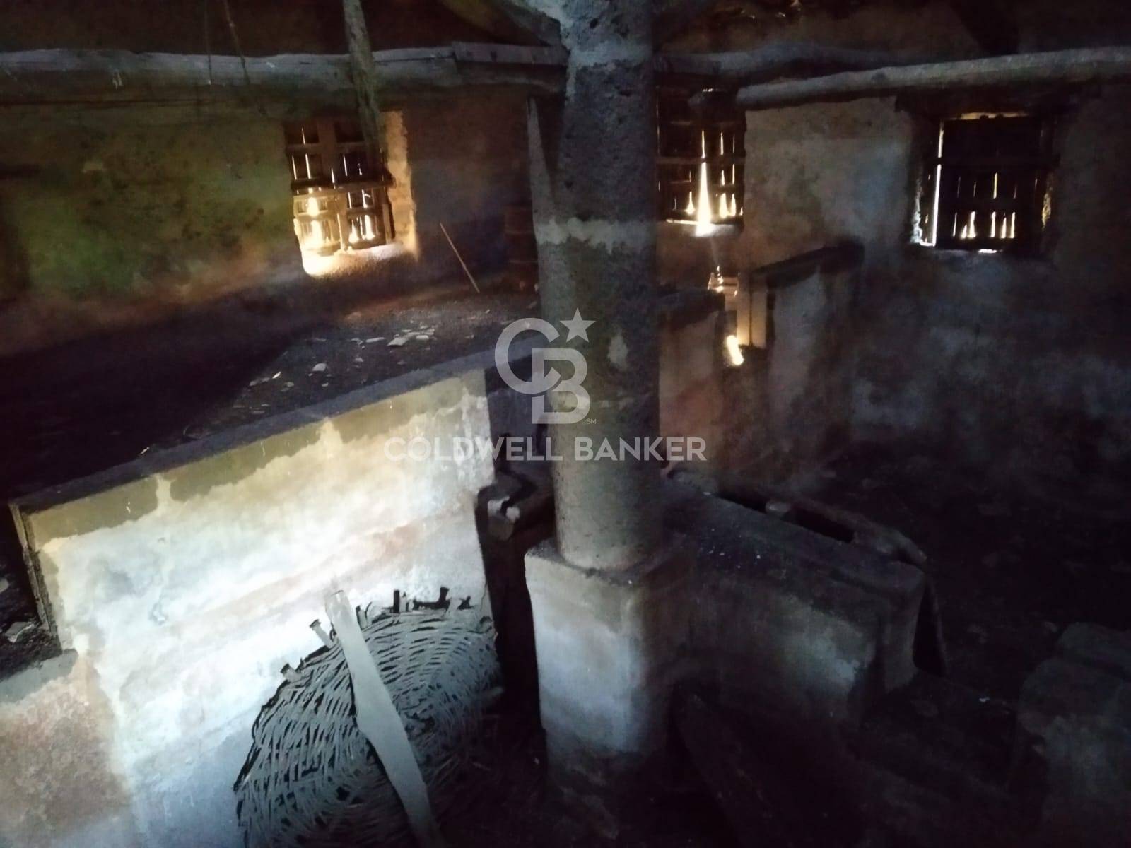 Magazzino in vendita a Giarre