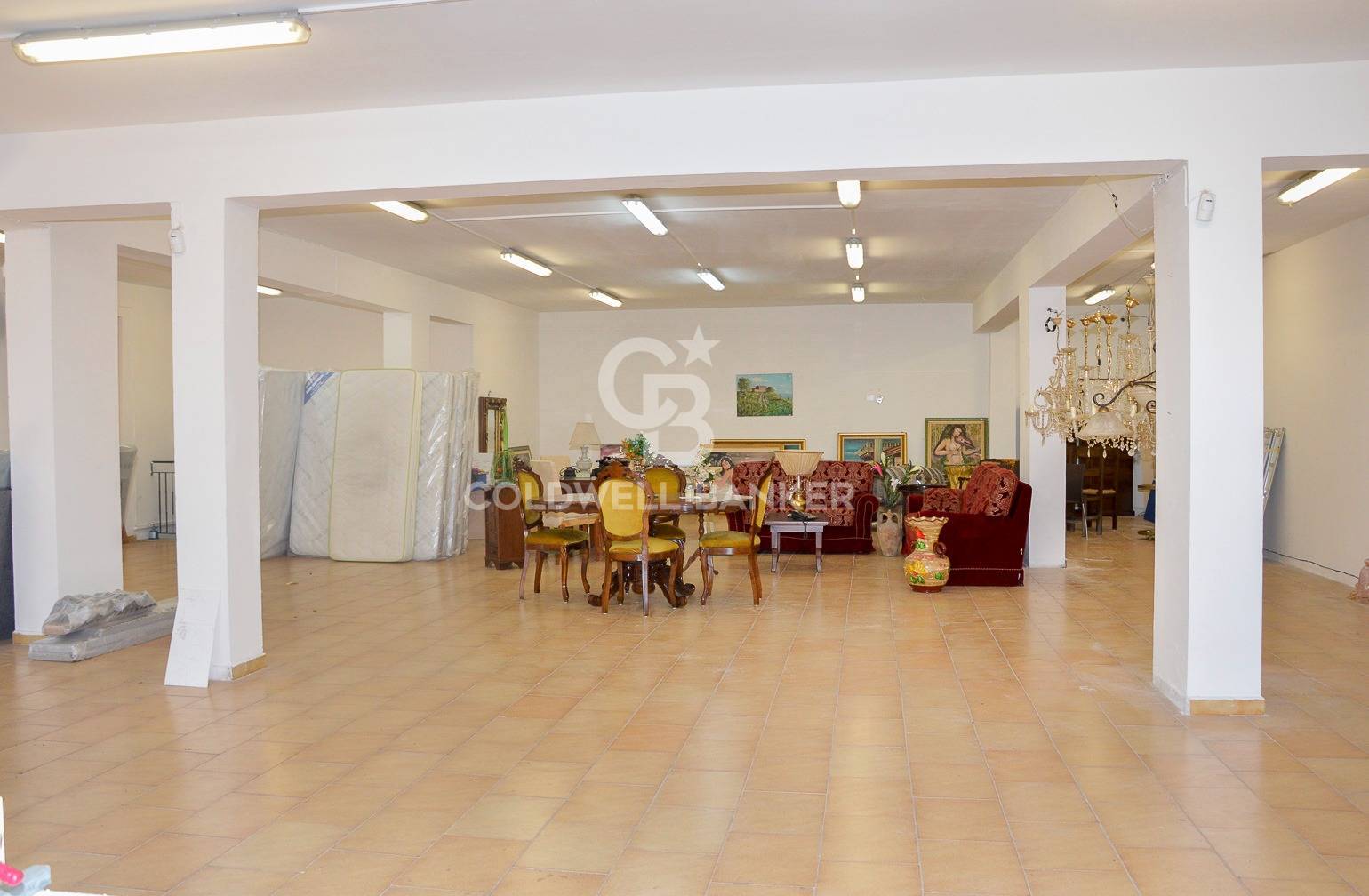 Locale commerciale in vendita a Fiumefreddo di Sicilia