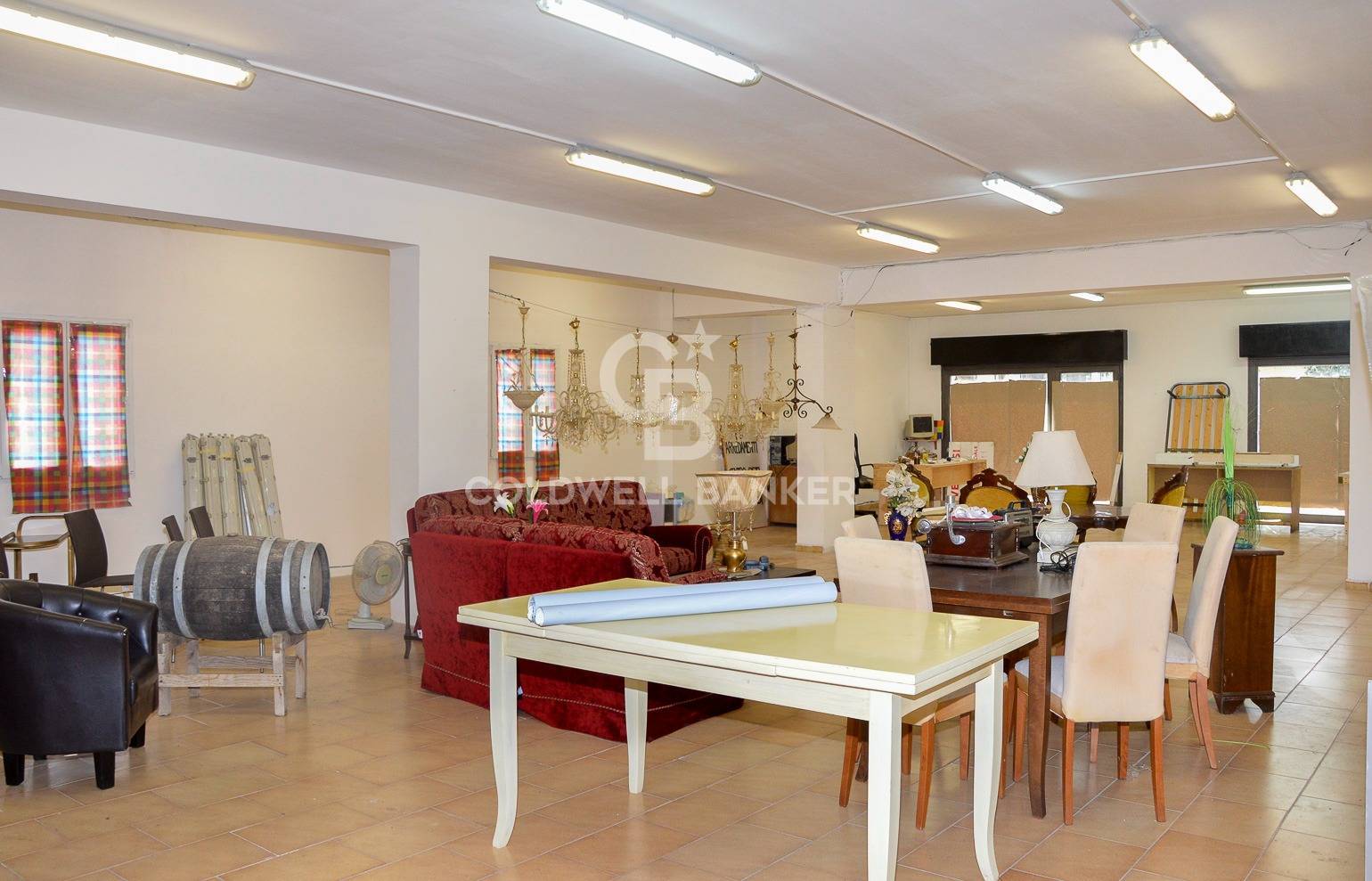 Locale commerciale in vendita a Fiumefreddo di Sicilia