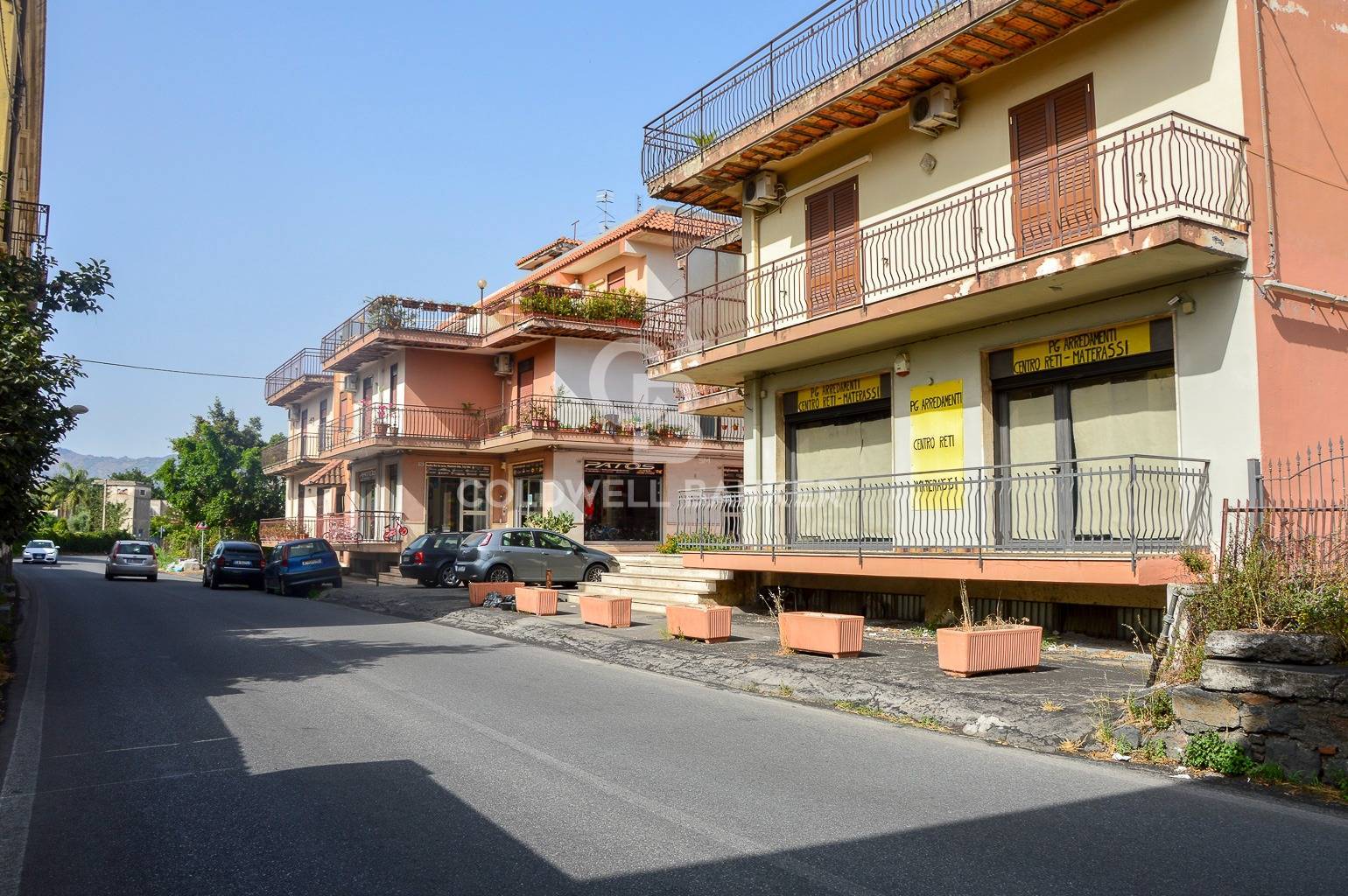 Locale commerciale in vendita a Fiumefreddo di Sicilia