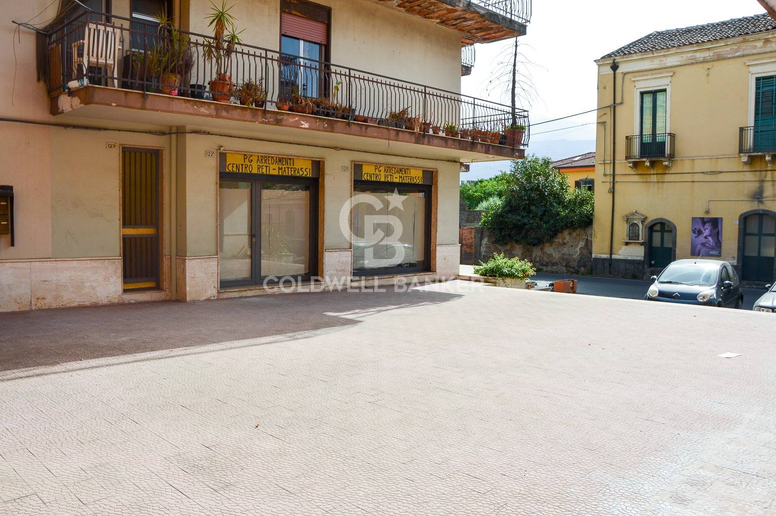 Locale commerciale in vendita a Fiumefreddo di Sicilia