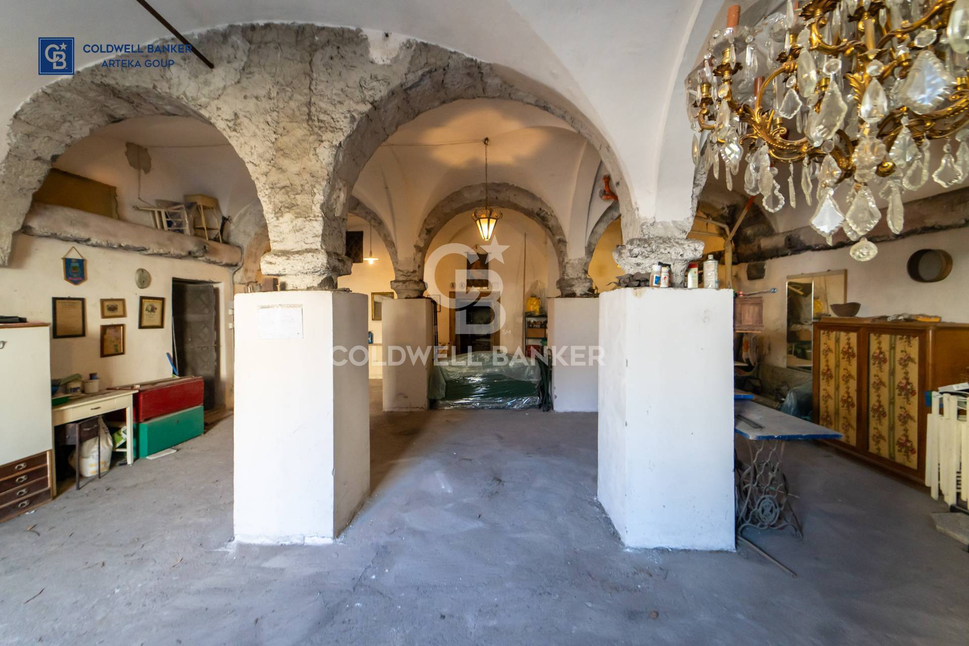 Box o garage in vendita a Santa Venerina