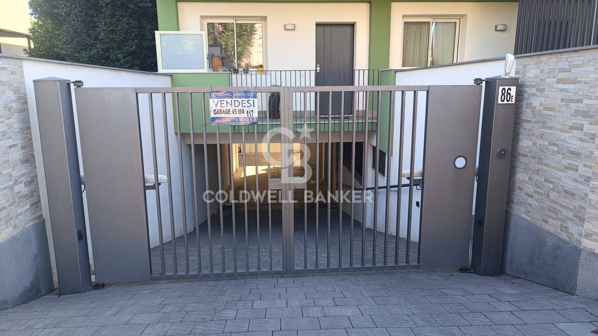 Box o garage in vendita a Acireale