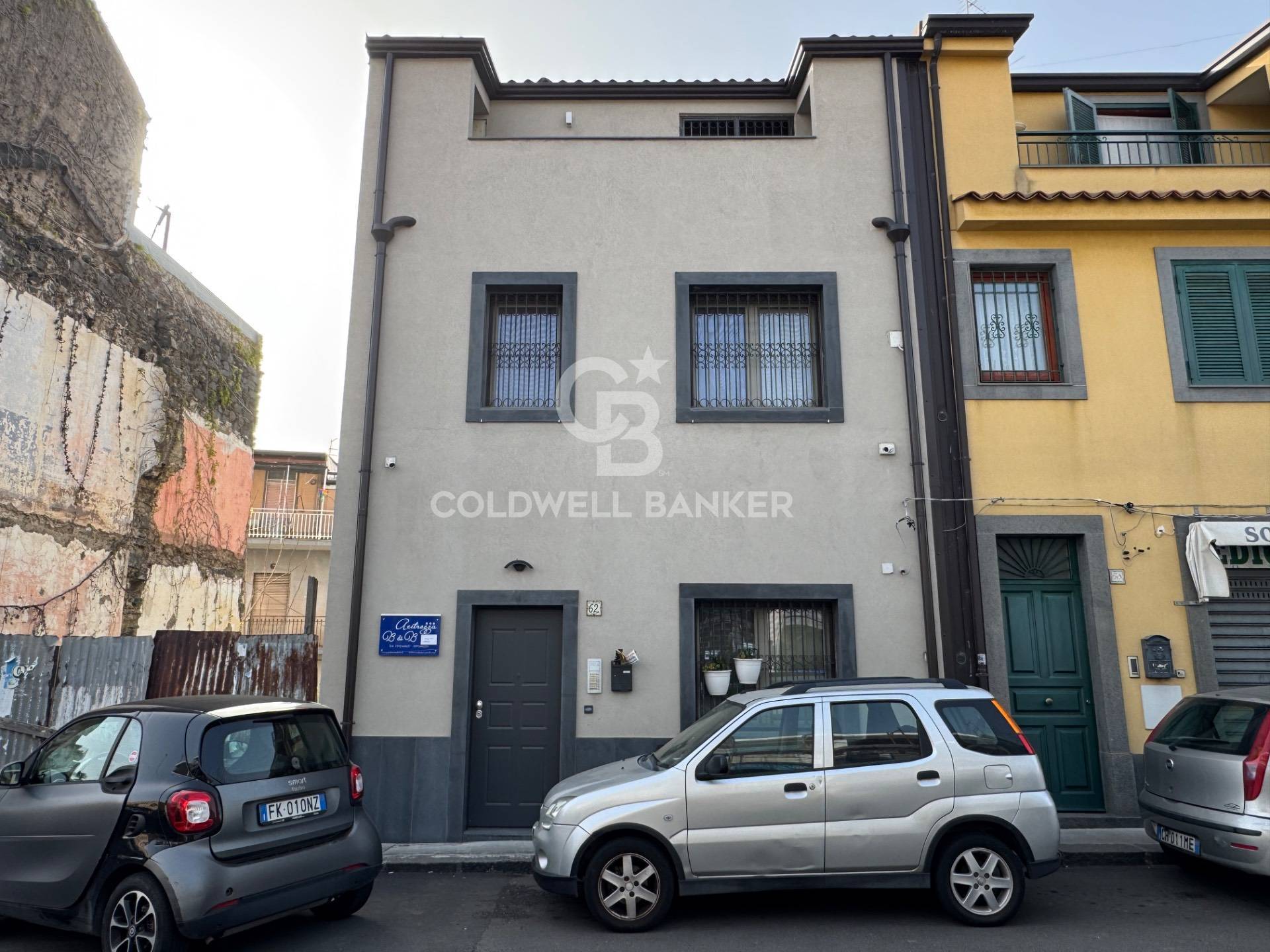 Palazzo in vendita a Aci Castello, Acitrezza