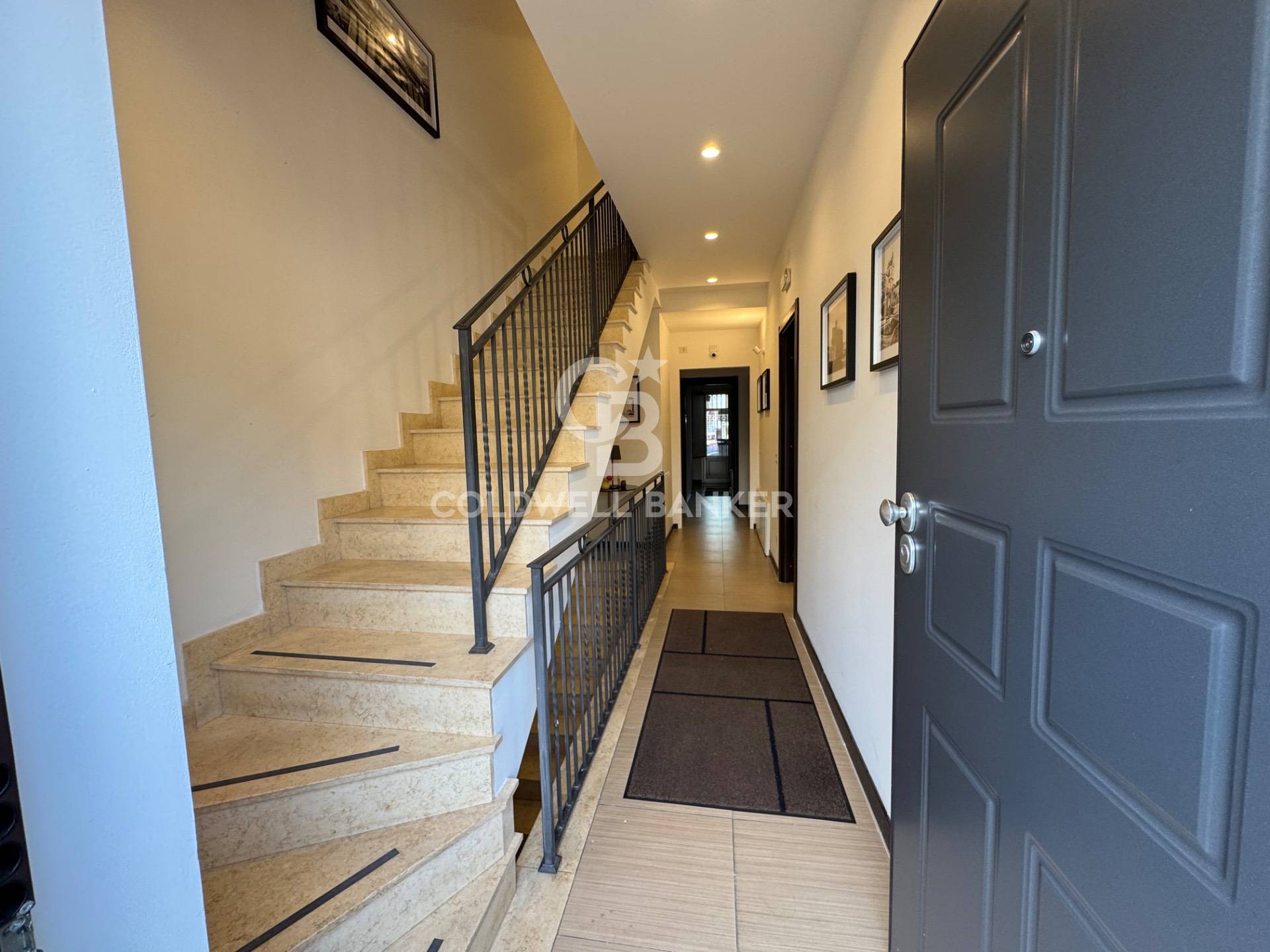 Palazzo in vendita a Aci Castello, Acitrezza