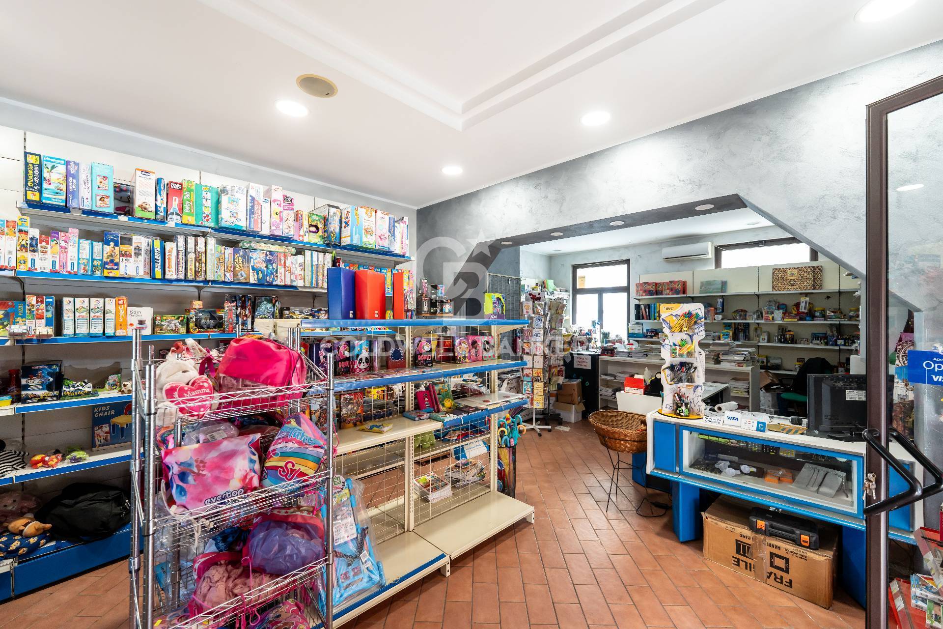 Locale commerciale in vendita a Mascali