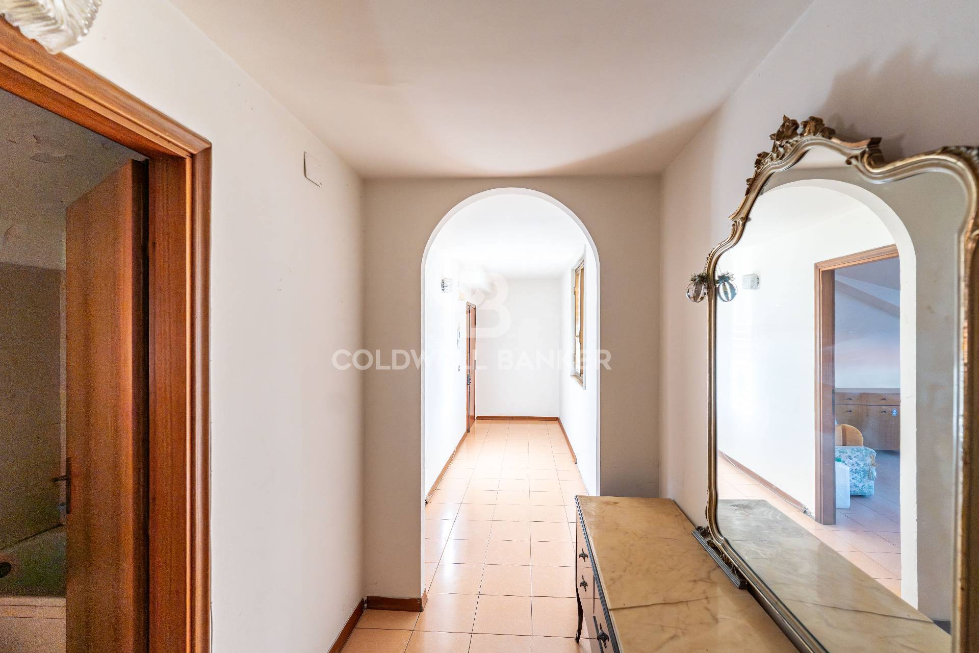 Mansarda in vendita a Aci Castello, Ficarazzi