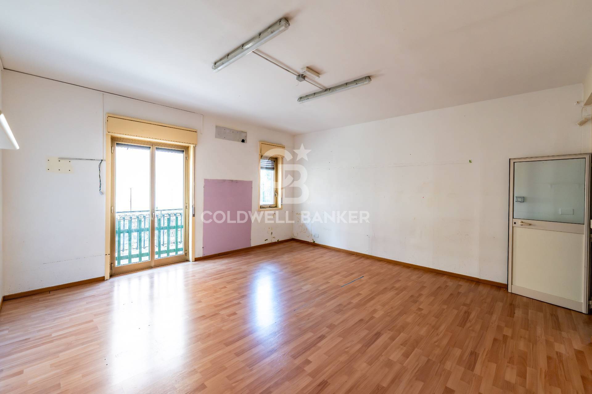 Ufficio in affitto a Aci Sant'Antonio