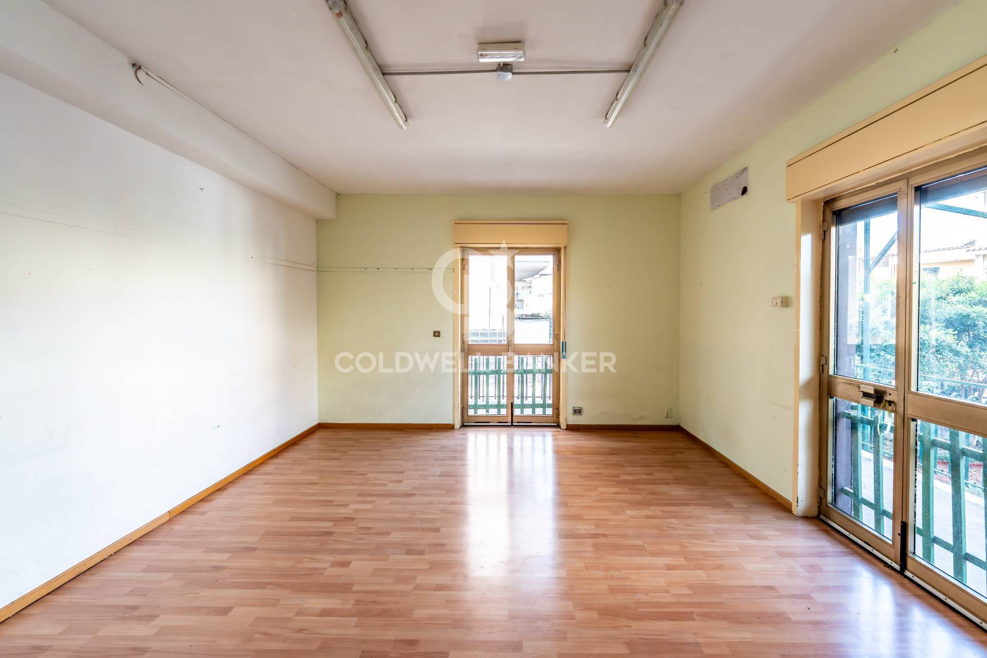 Ufficio in affitto a Aci Sant'Antonio