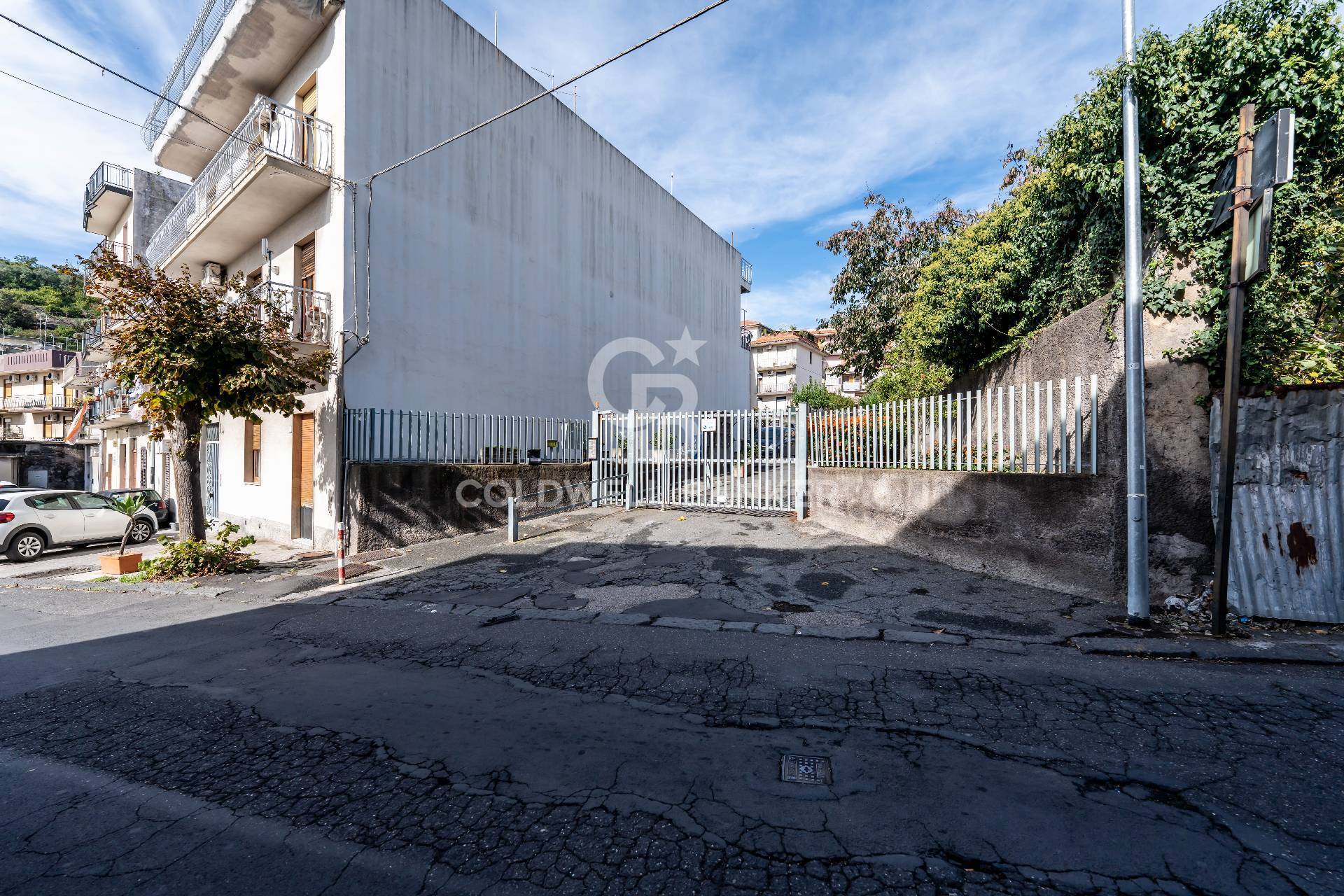 Appartamento in vendita a Aci Catena