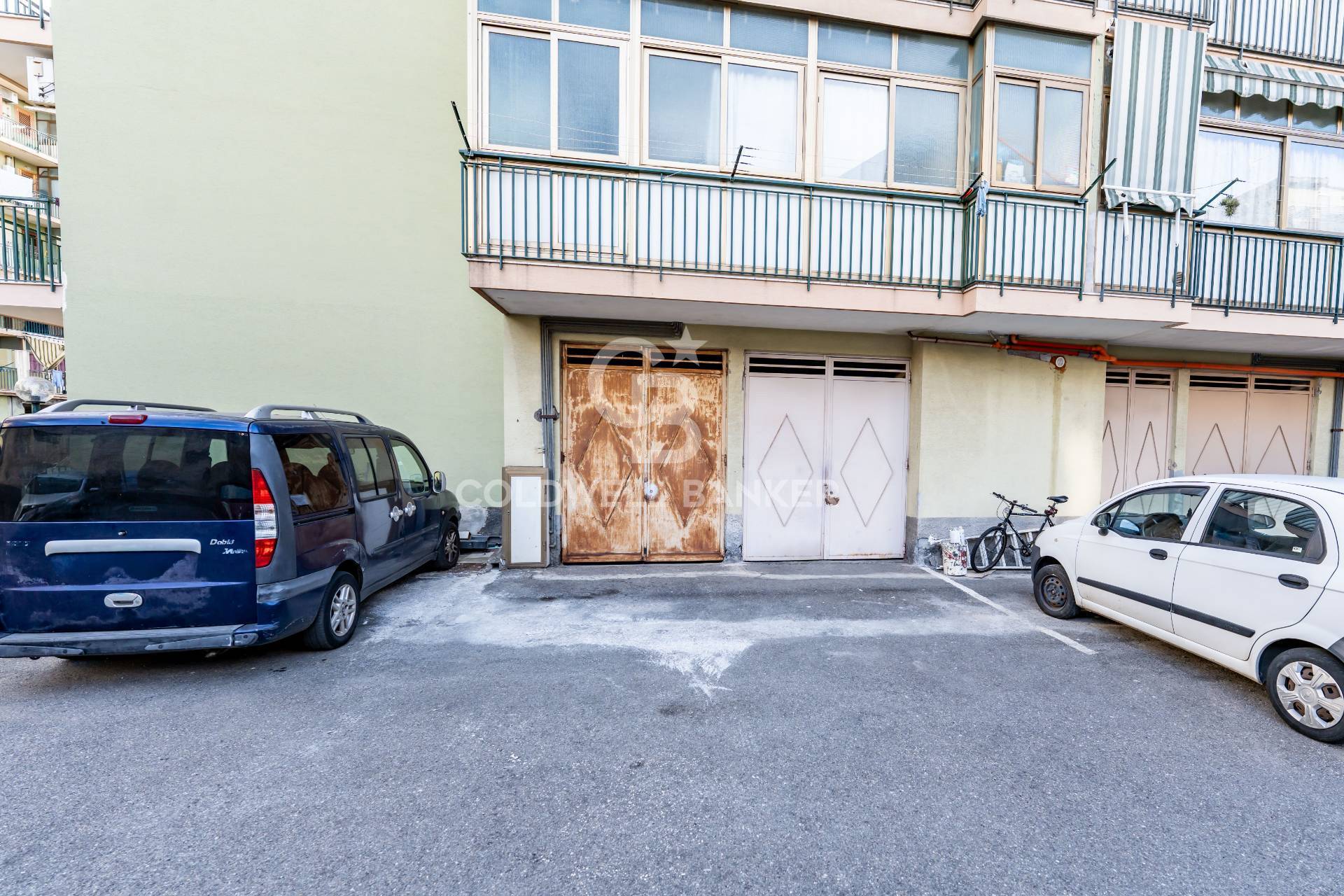 Box o garage in vendita a Acireale