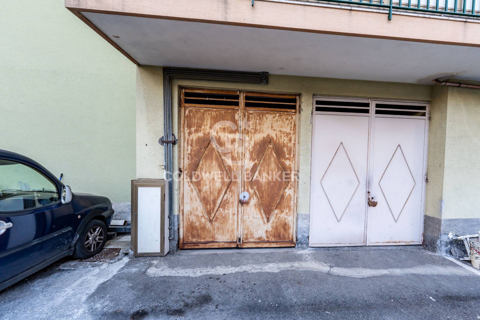 Box o garage in vendita a Acireale