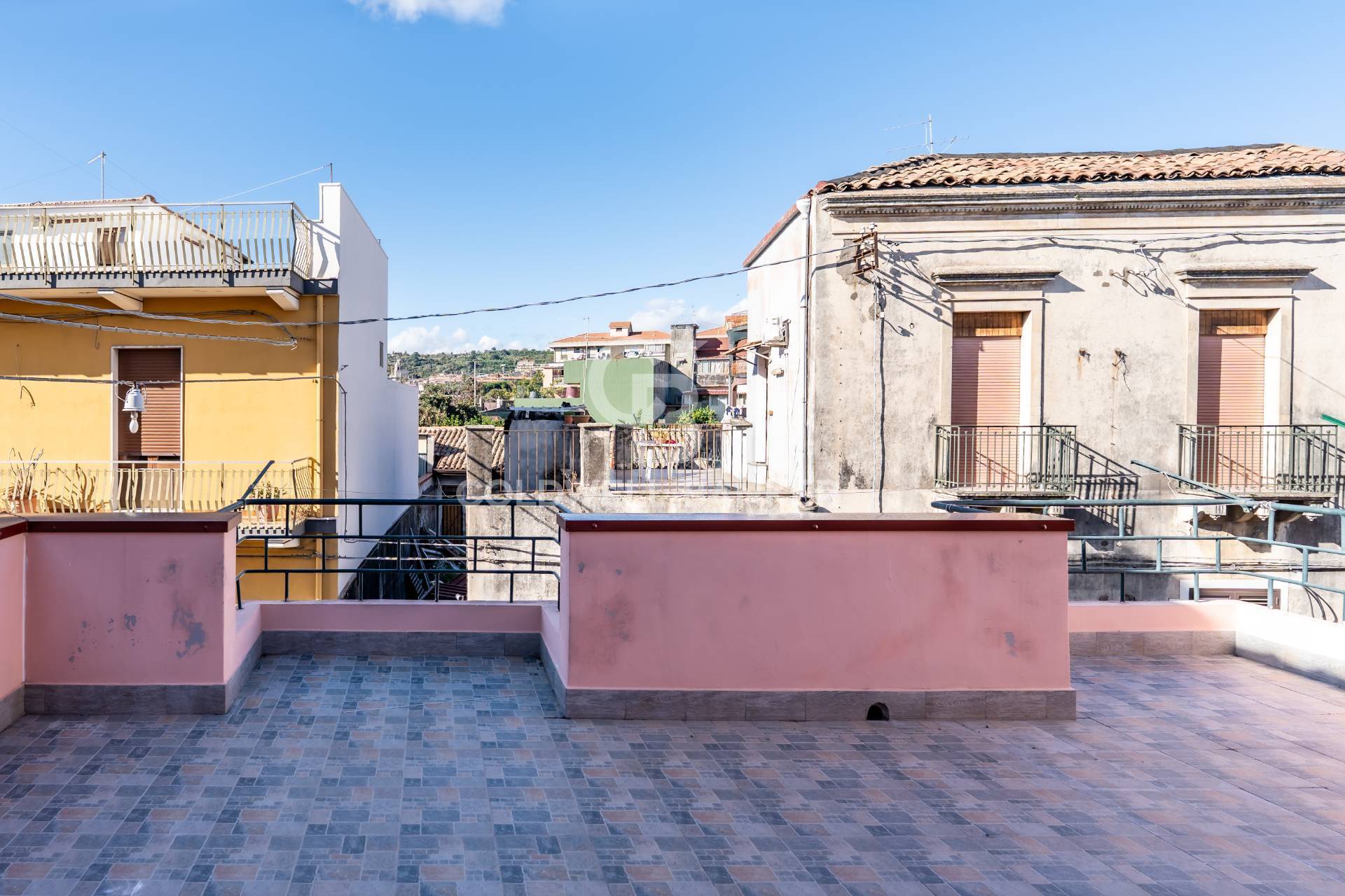 Casa indipendente in affitto a Acireale