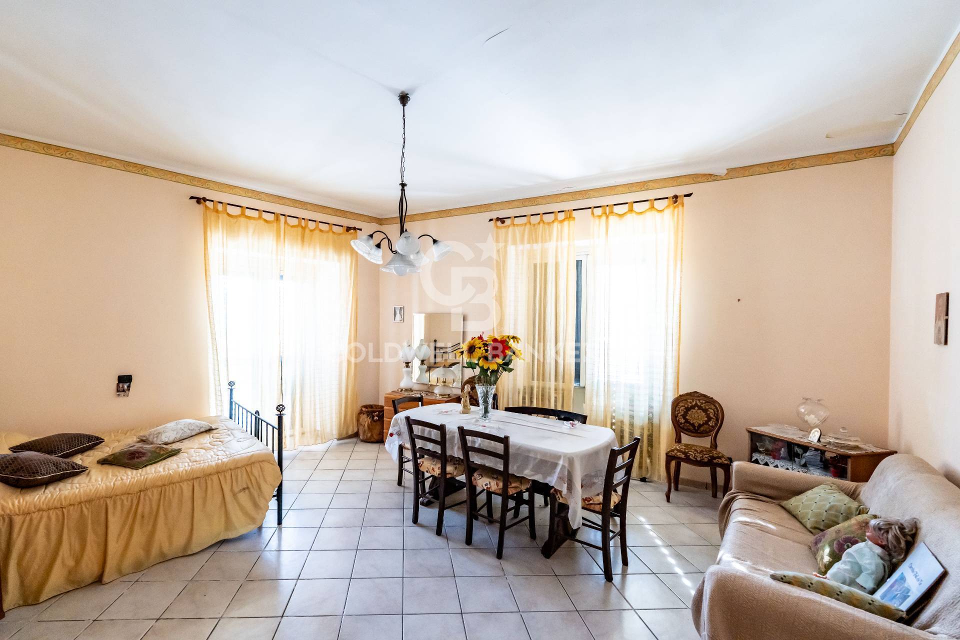 Casa indipendente in vendita a Aci Catena