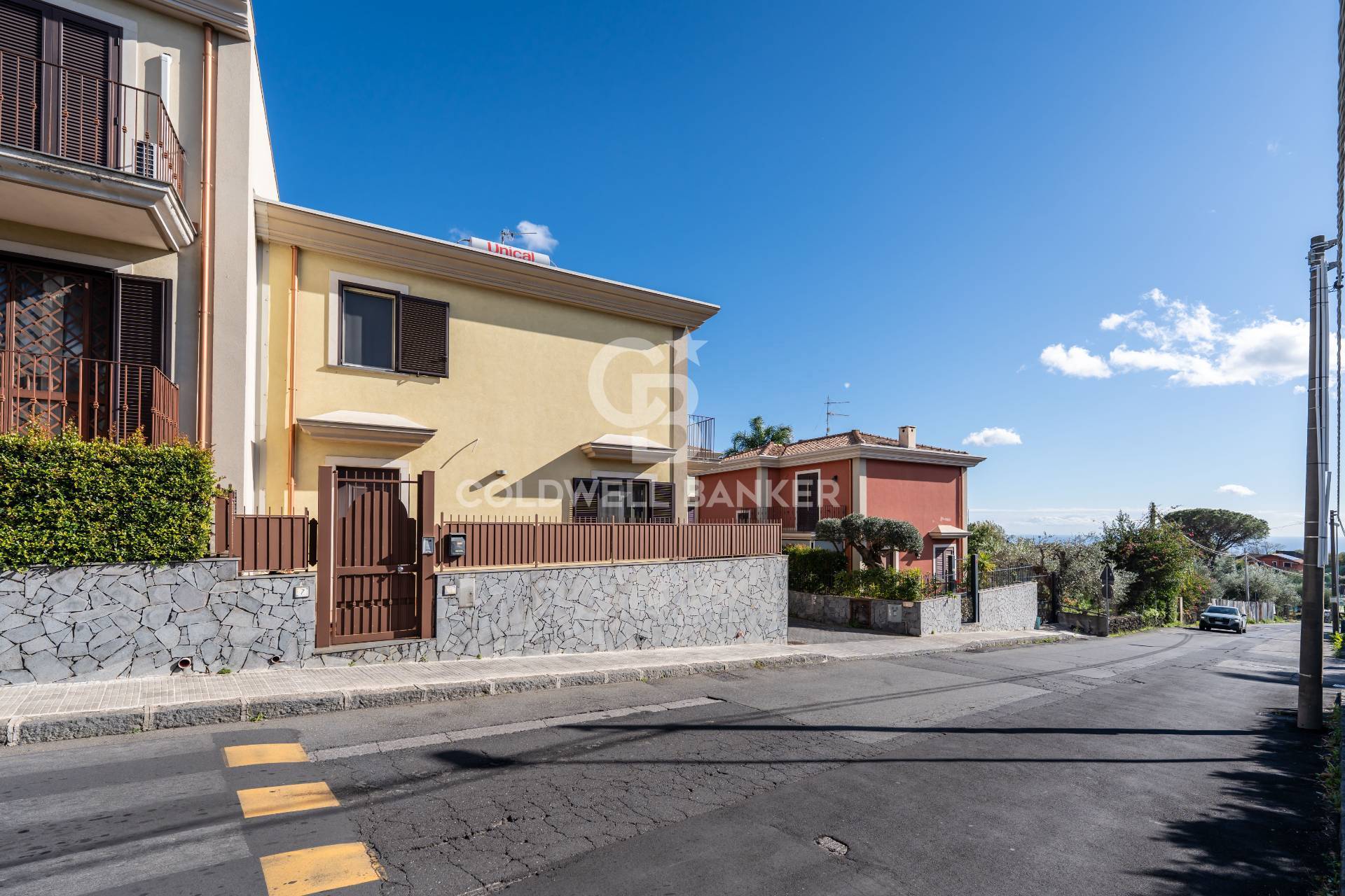 Villa in vendita a Aci Sant'Antonio, Lavinaio