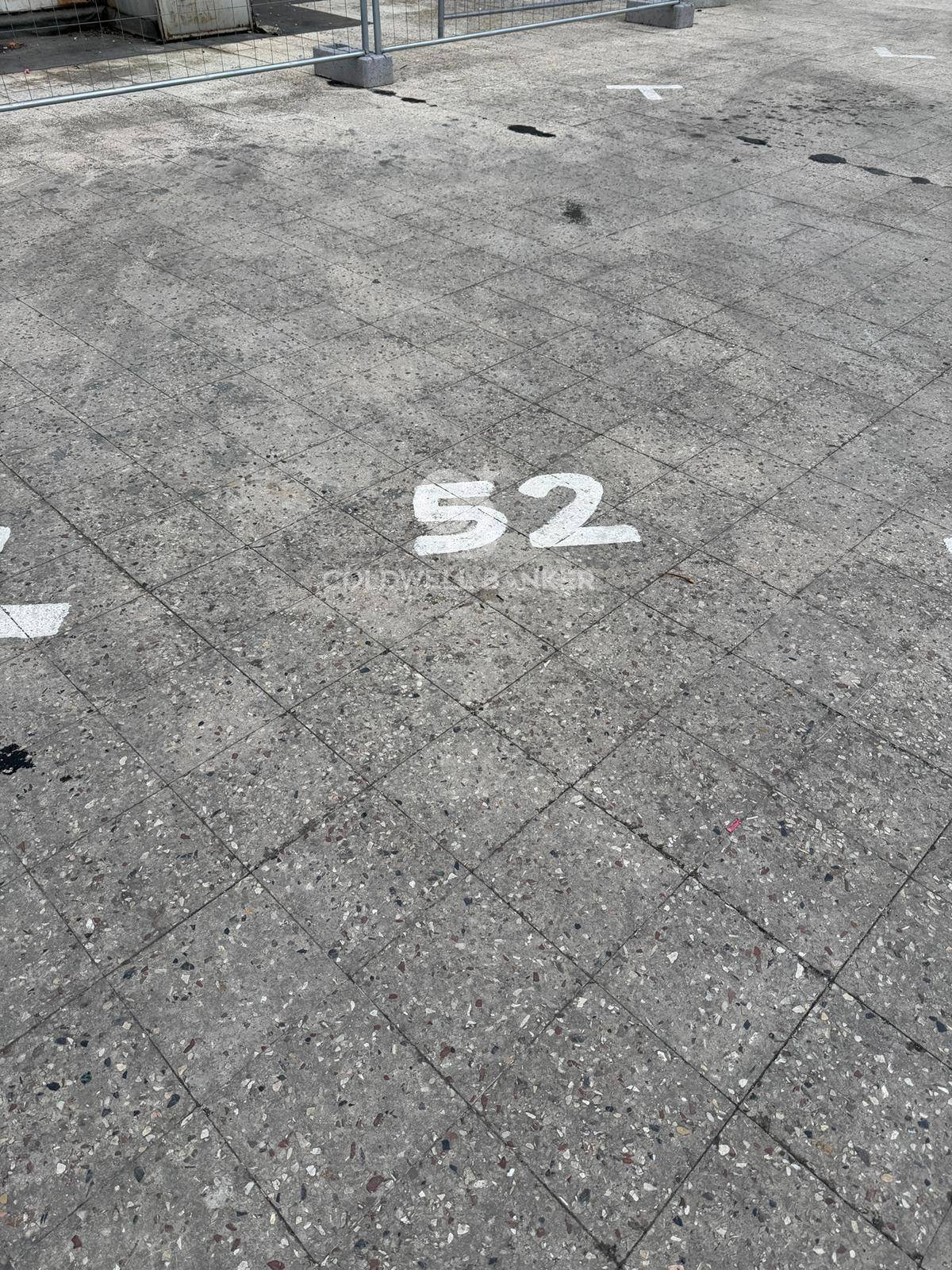 Posto auto scoperto in vendita a Catania, Zona centro