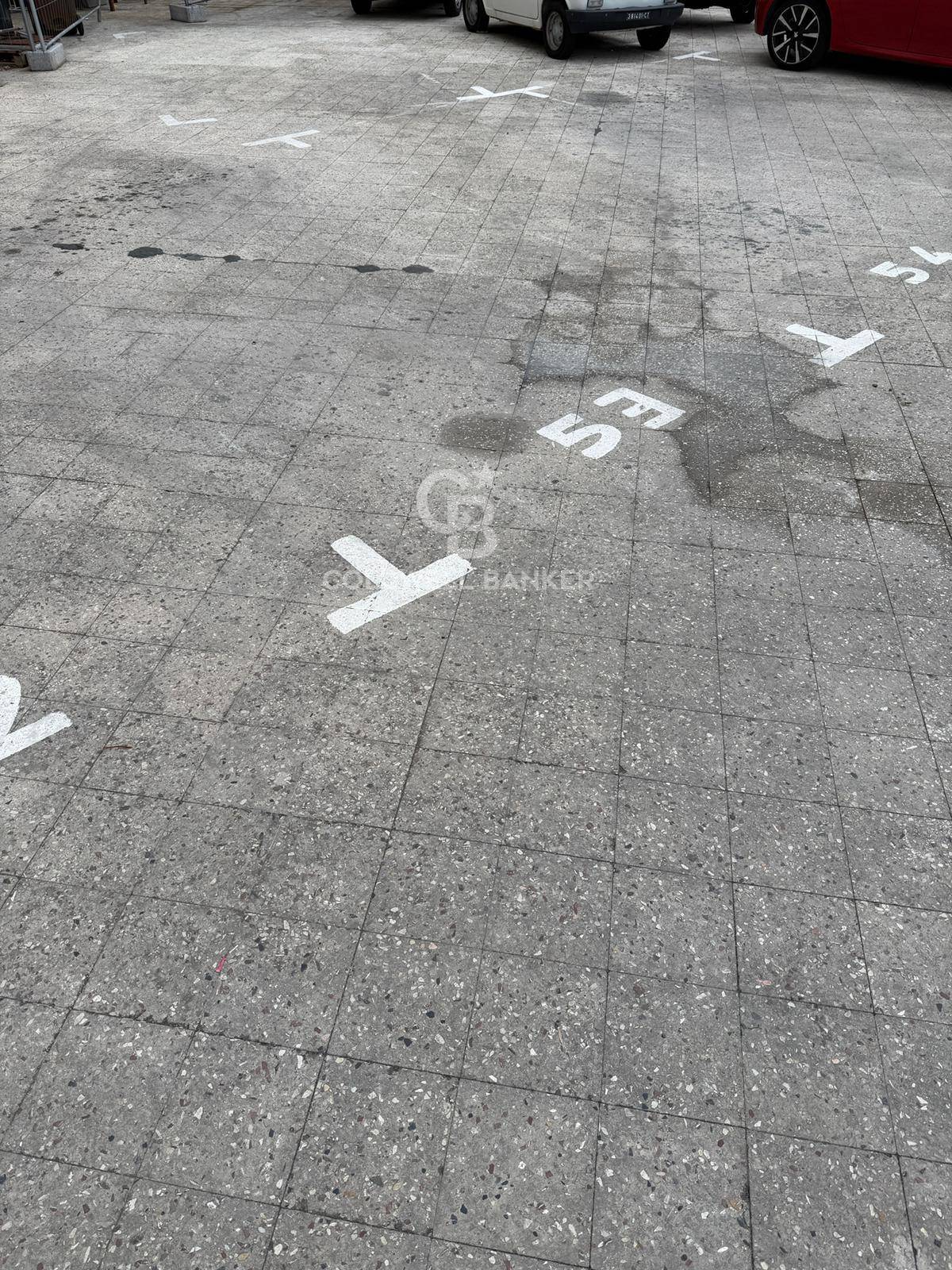 Posto auto scoperto in vendita a Catania, Zona centro