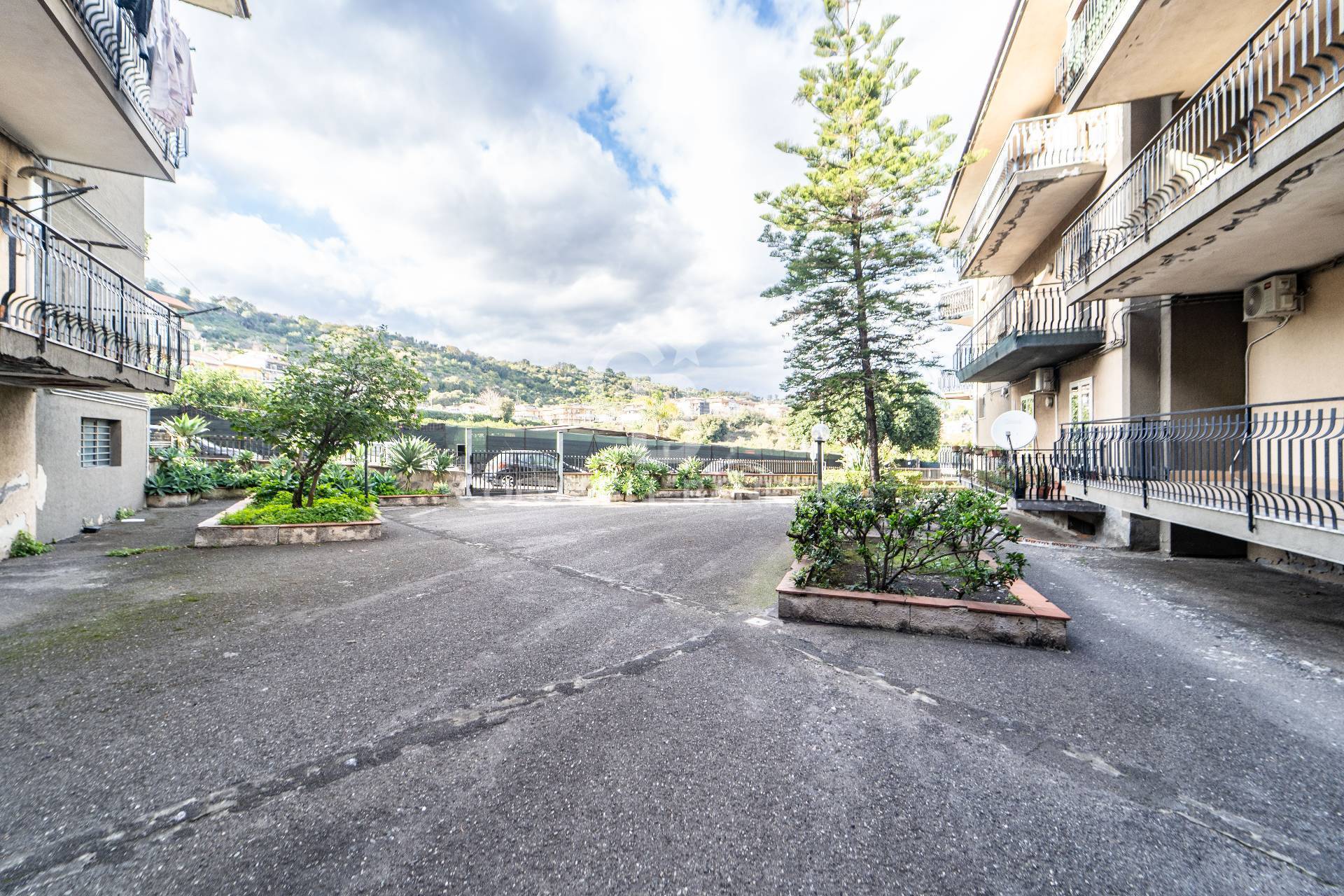 Appartamento in vendita a Aci Catena