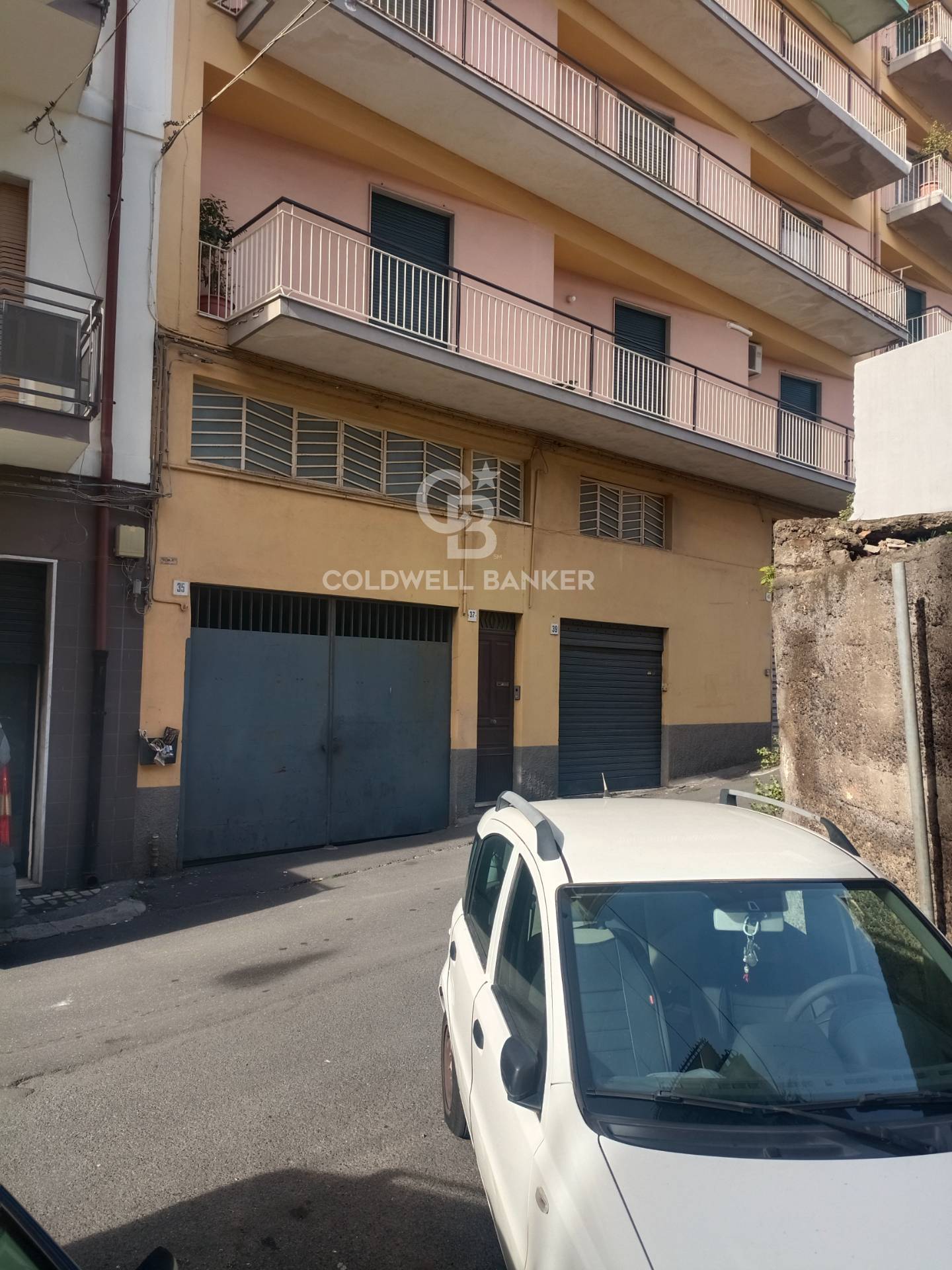 Ufficio in vendita a Acireale