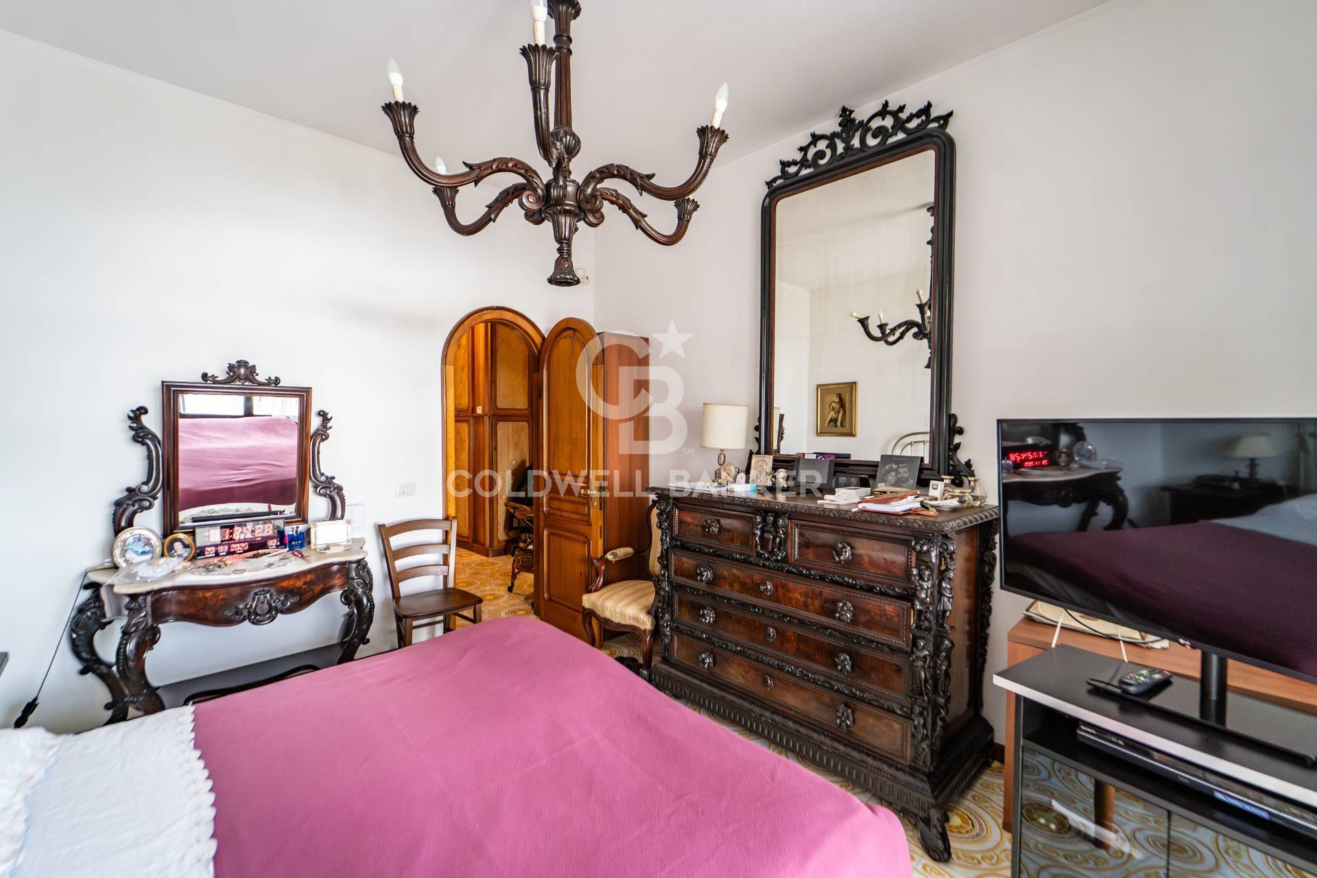 Villa bifamiliare in vendita a Messina, Via C. Pompea