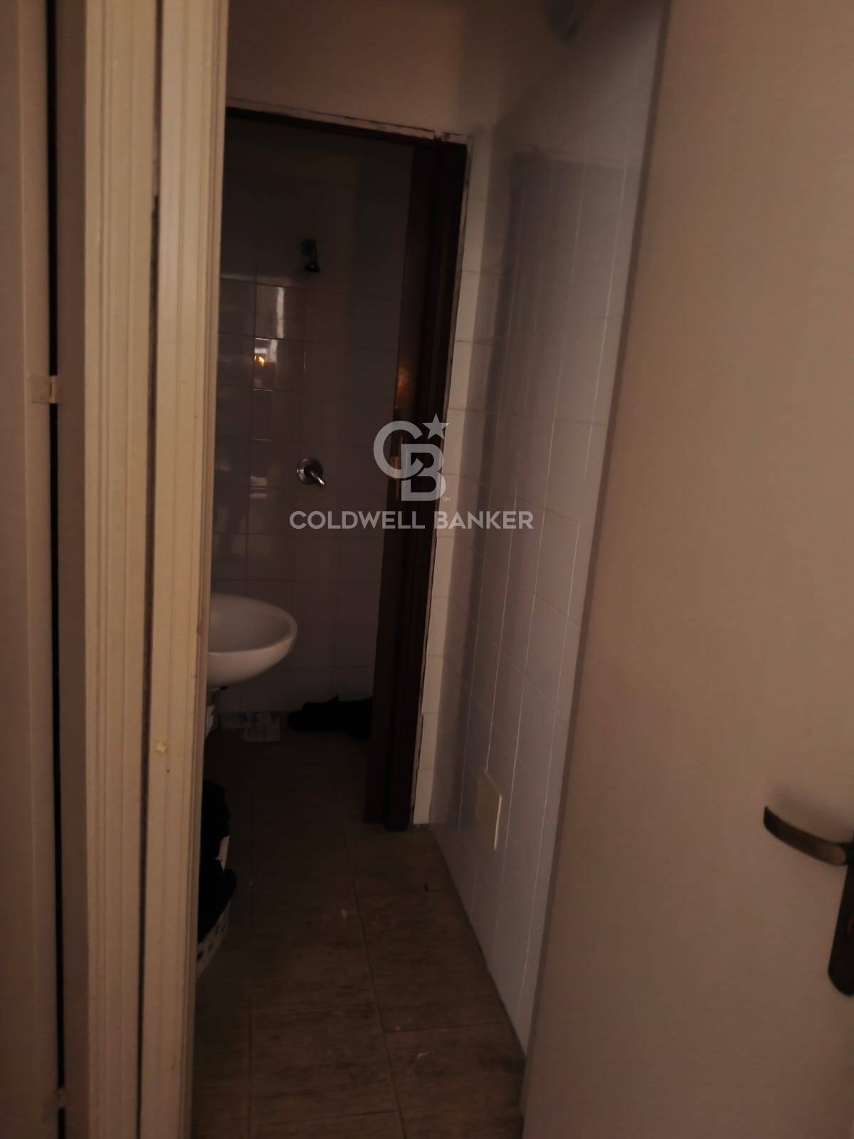 Locale commerciale in affitto a Acireale