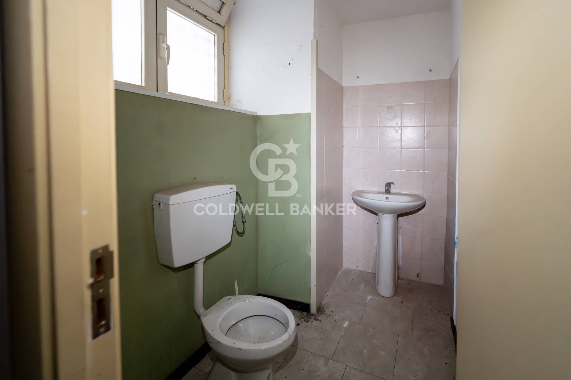 Attivit commerciale in affitto a Acireale