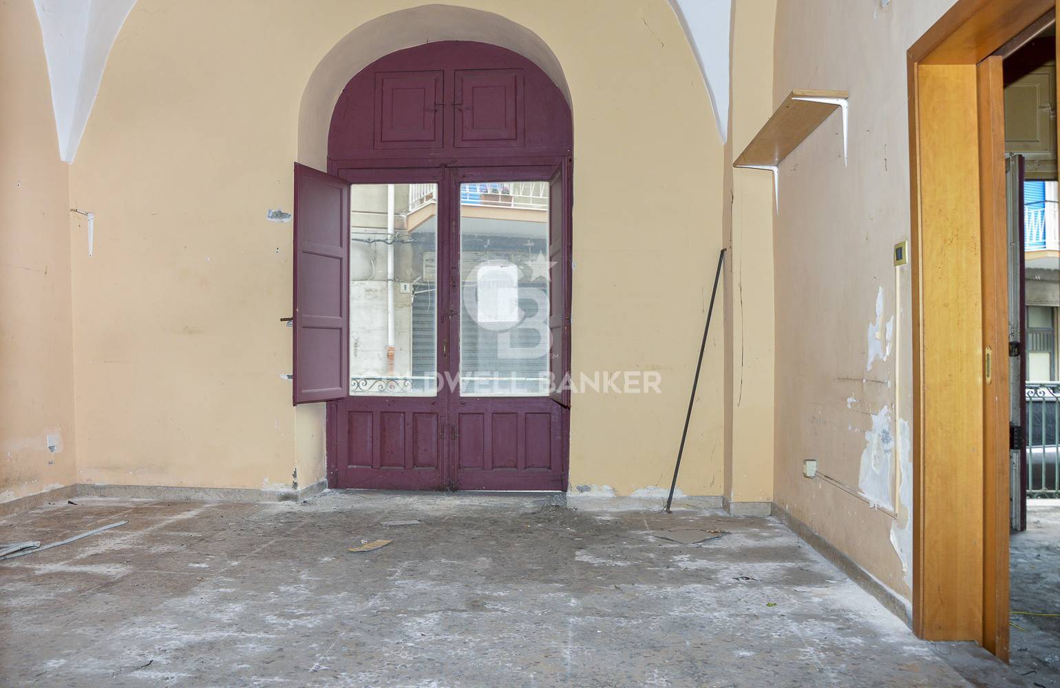 Locale commerciale in affitto a Acireale