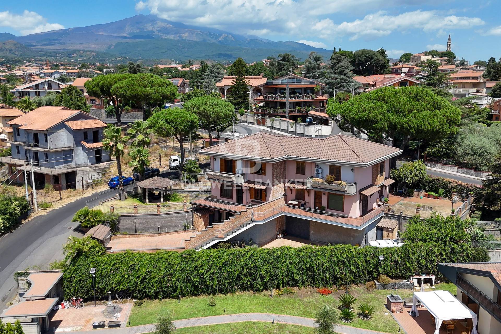 Villa bifamiliare in vendita a Trecastagni