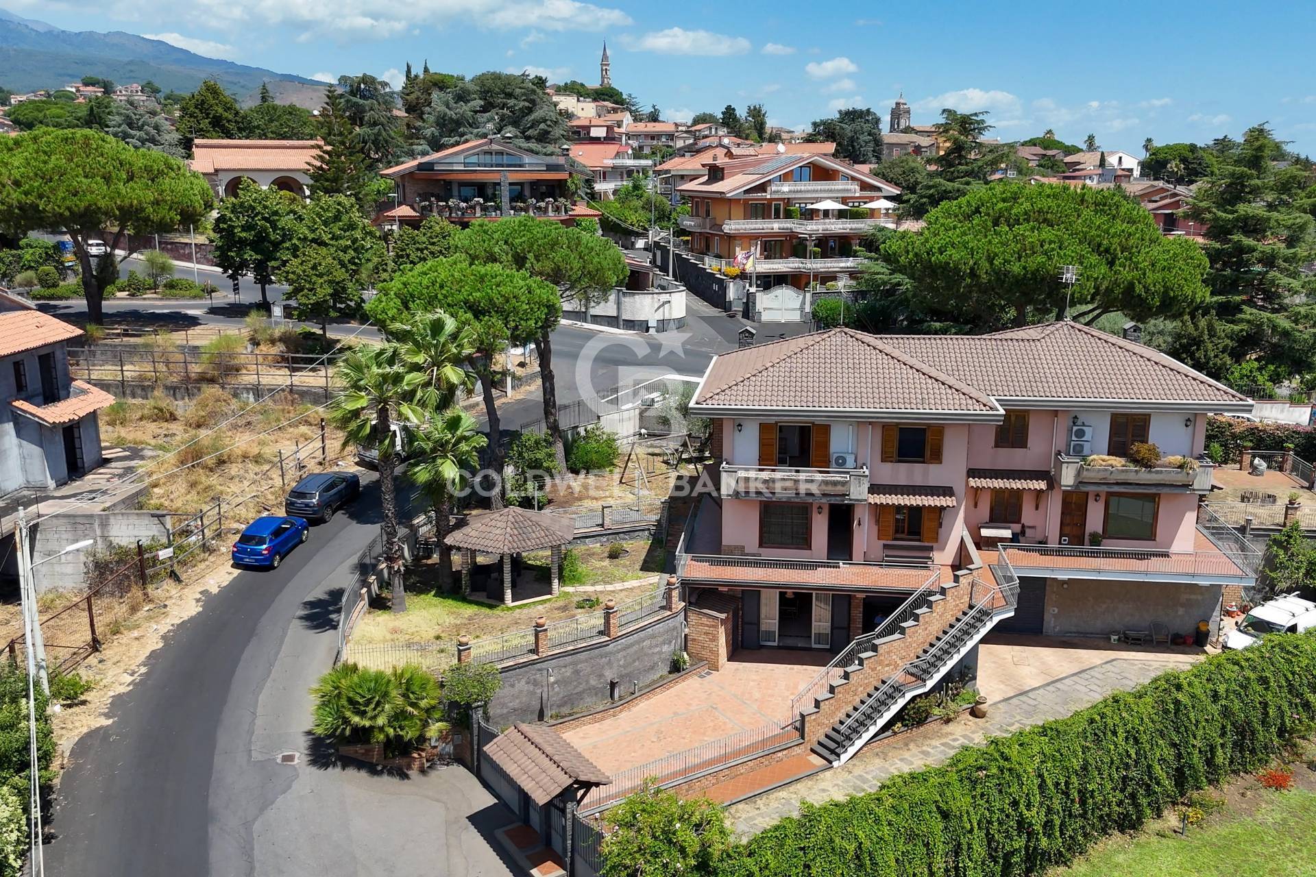 Villa bifamiliare in vendita a Trecastagni