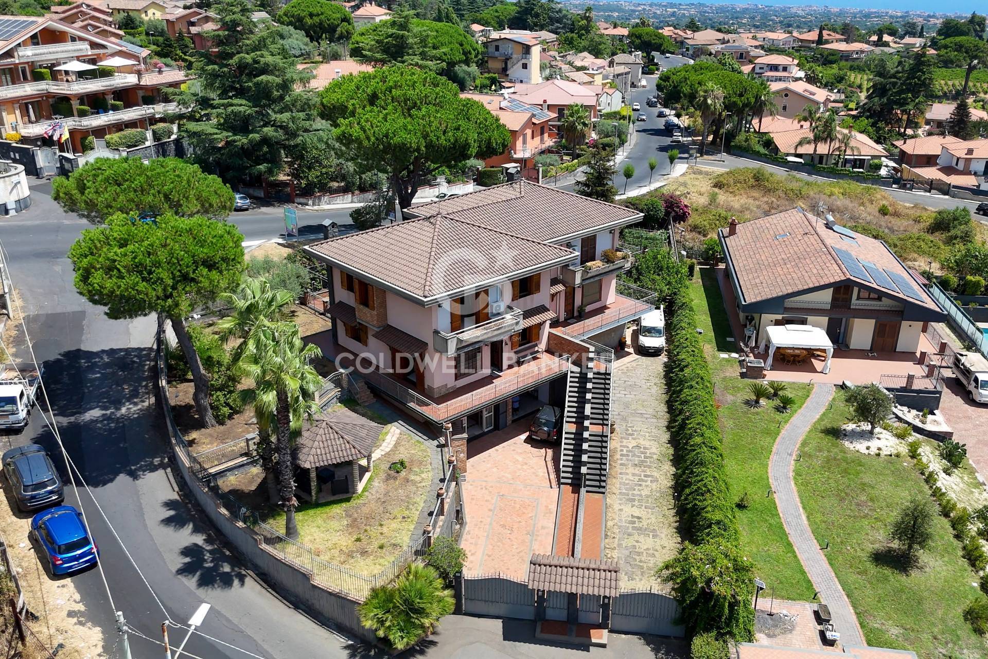 Villa bifamiliare in vendita a Trecastagni