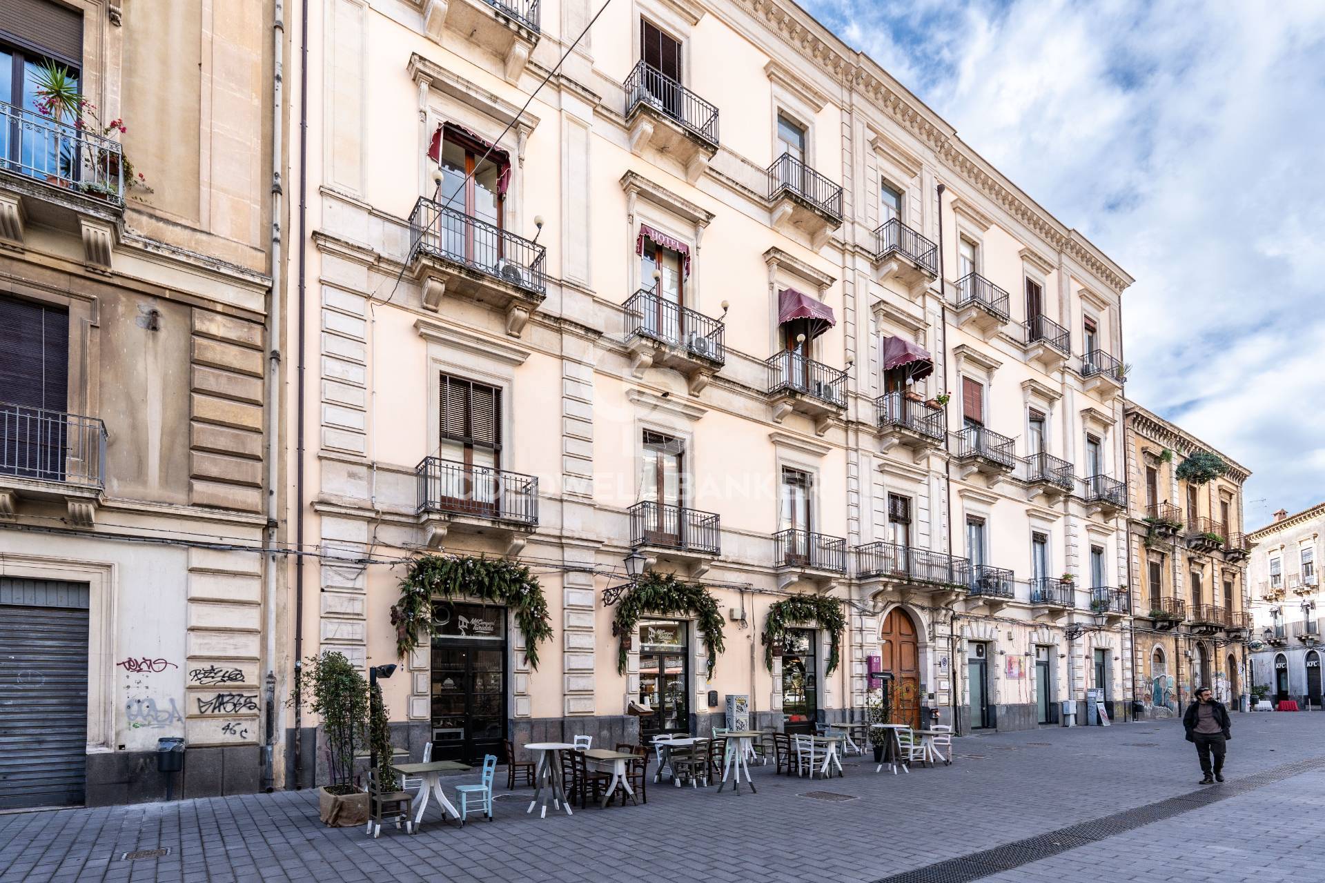 Palazzo in vendita a Catania, Centro Storico,Umberto,Etnea,Dante,Stesico