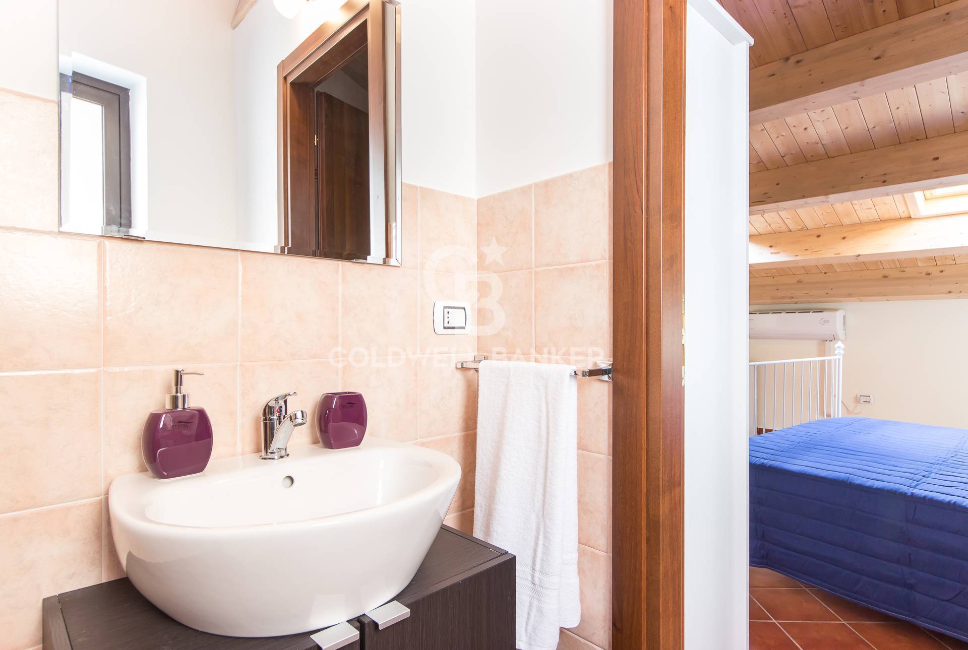 Casa indipendente in vendita a Catania, Centro Storico,Umberto,Etnea,Dante,Stesico