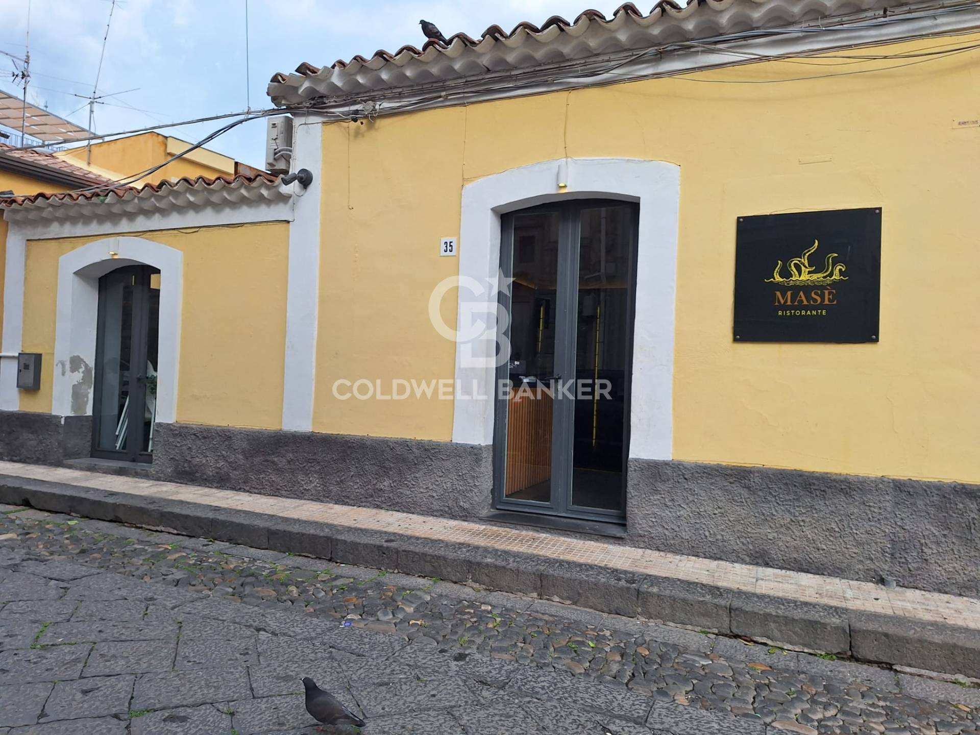 Attivit commerciale in vendita a Aci Castello