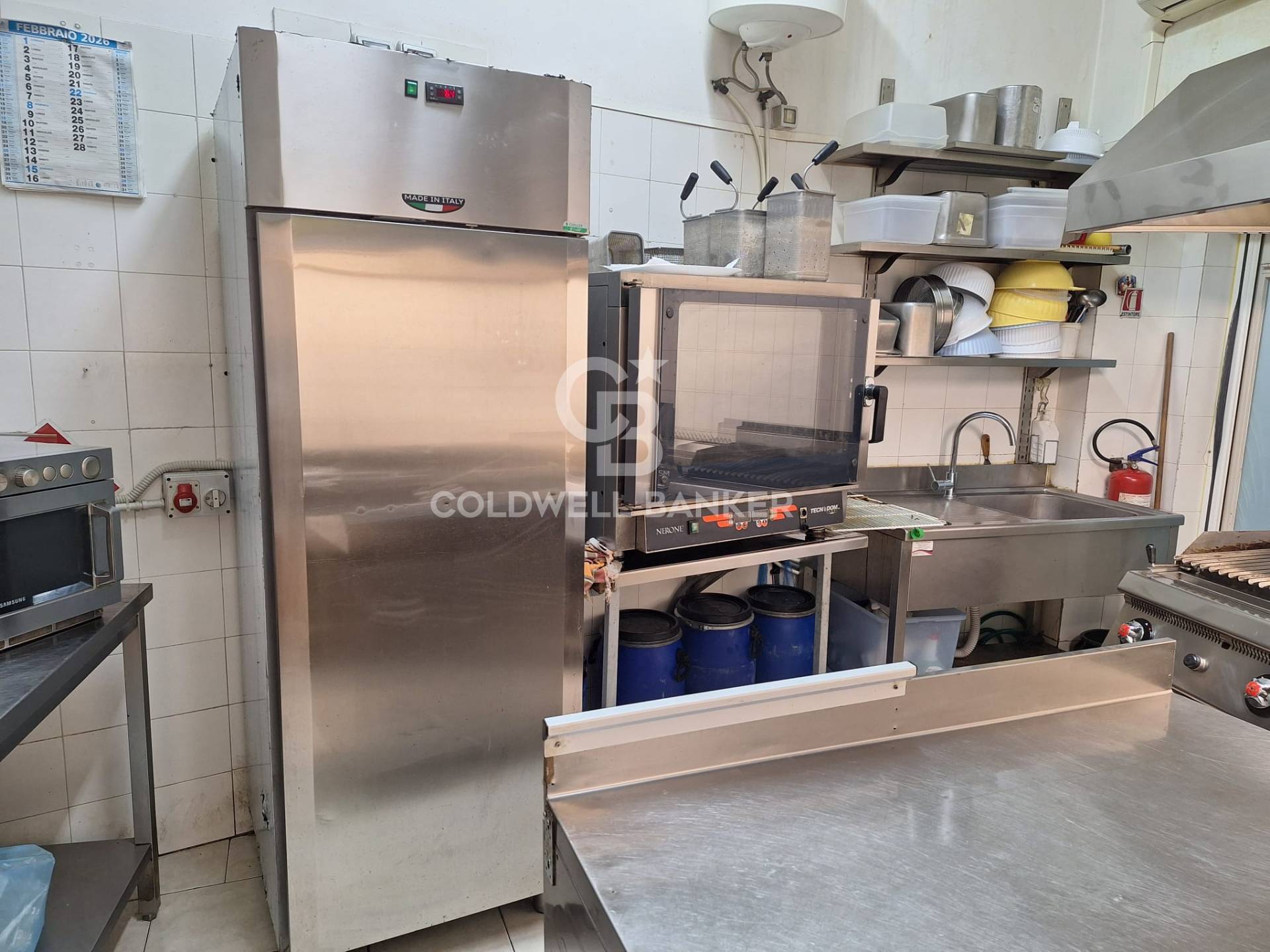 Attivit commerciale in vendita a Aci Castello