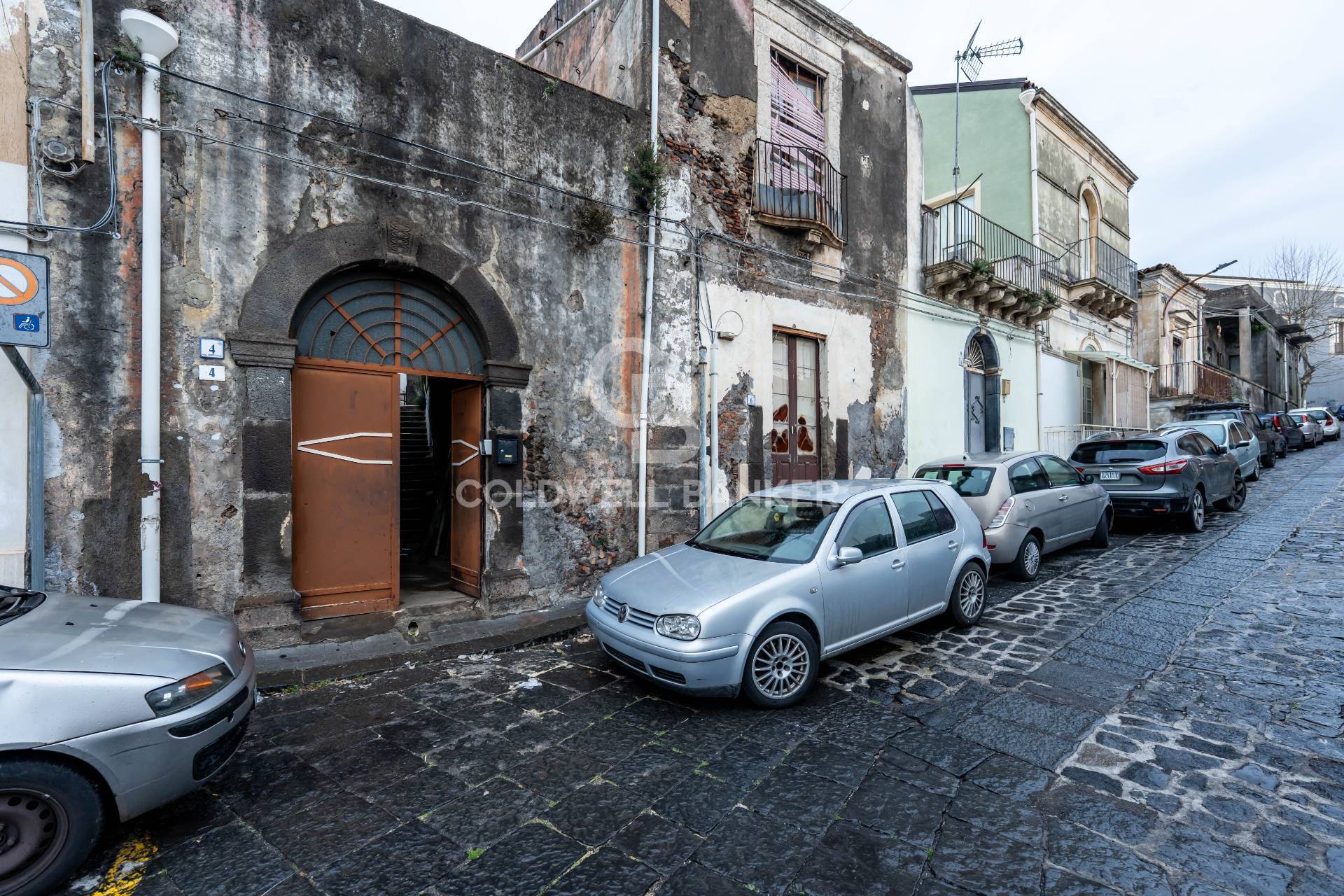 Casa singola in vendita a Aci Catena