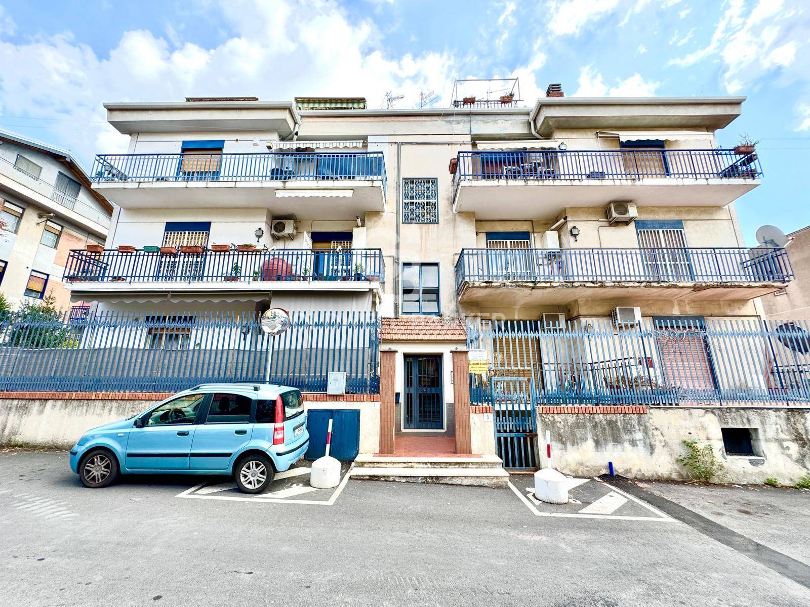 Ufficio in vendita a Sant'Agata li Battiati