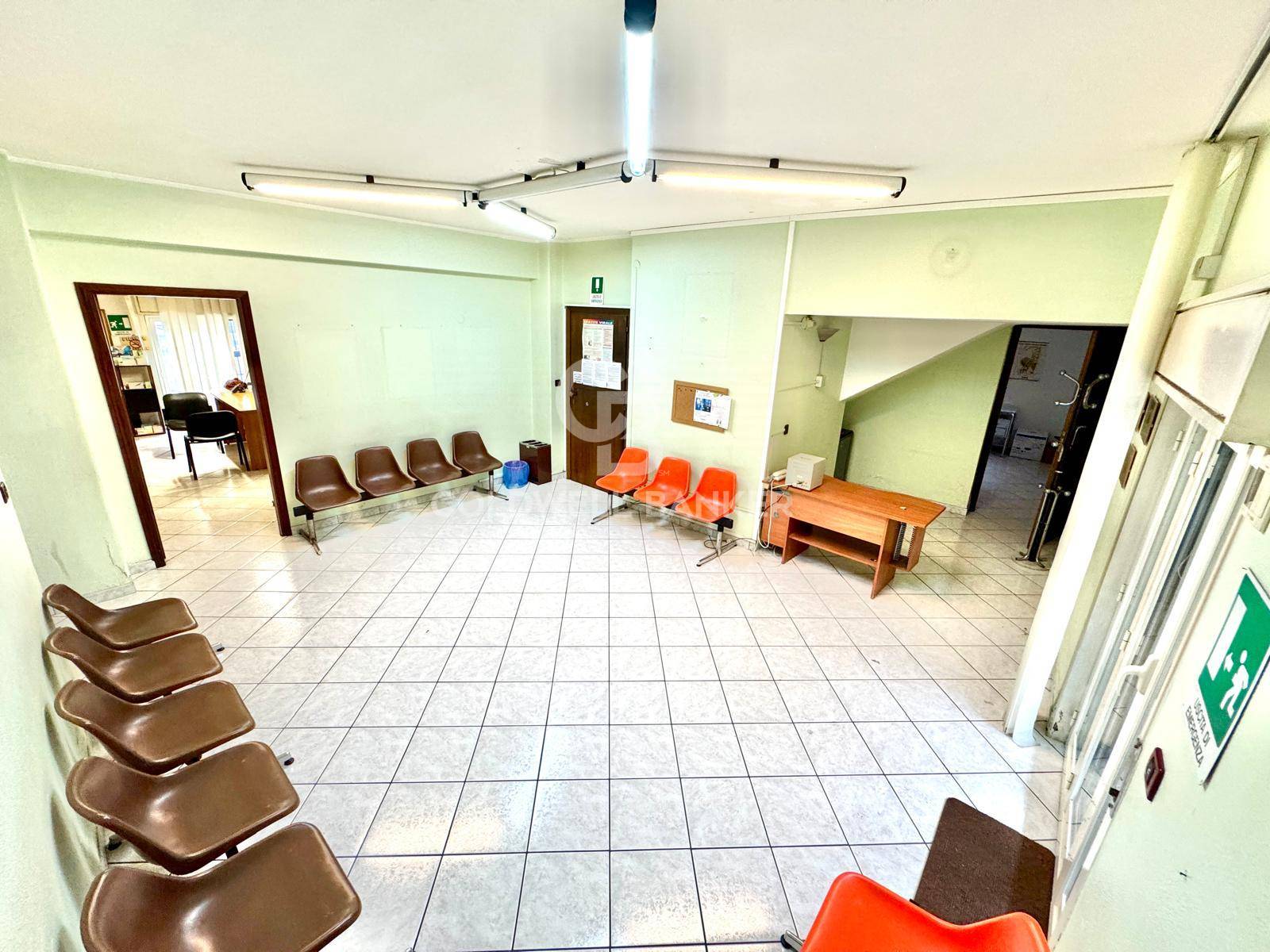 Ufficio in vendita a Sant'Agata li Battiati