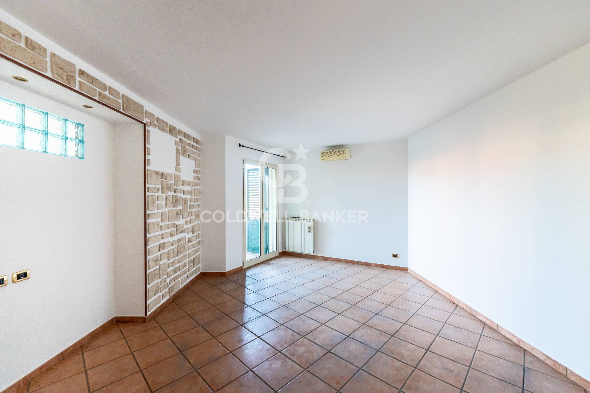 Appartamento in vendita a Valverde