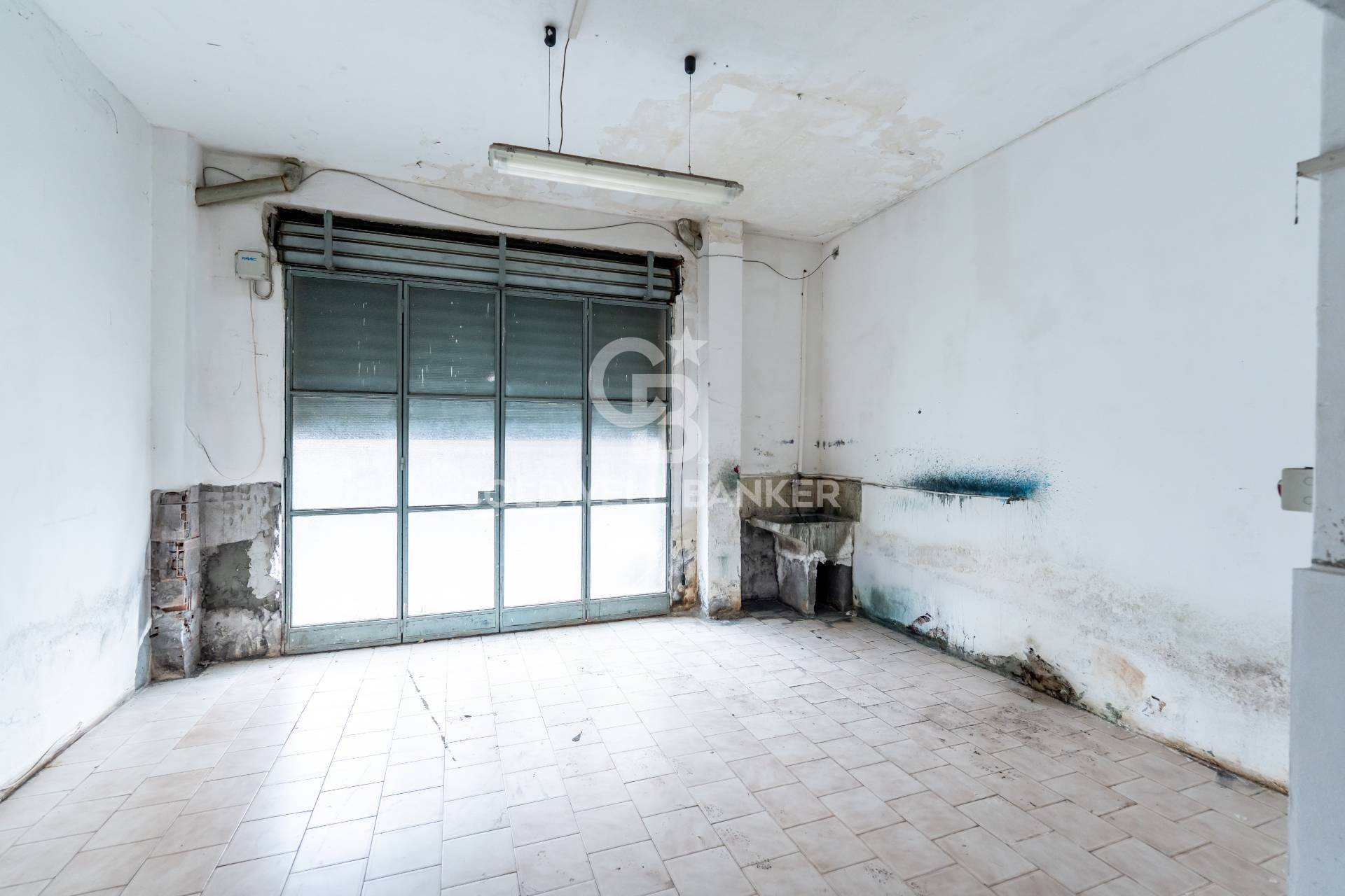 Laboratorio in vendita a Aci Catena