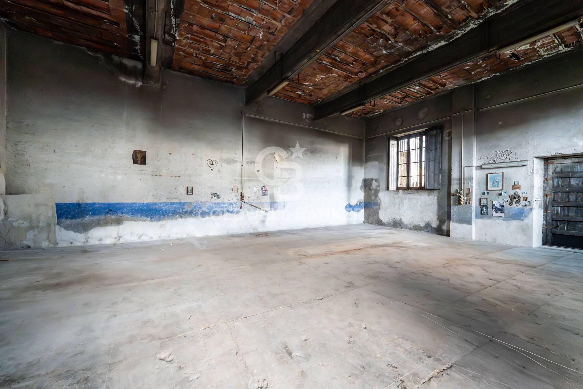 Magazzino in vendita a Acireale