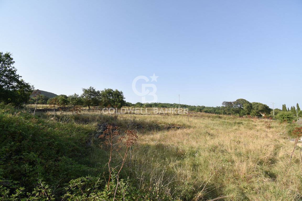 Terreno in vendita a Aci Sant'Antonio, Lavinaio