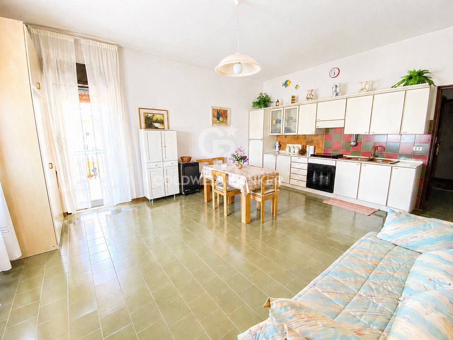 1 locale in vendita a Giardini-Naxos