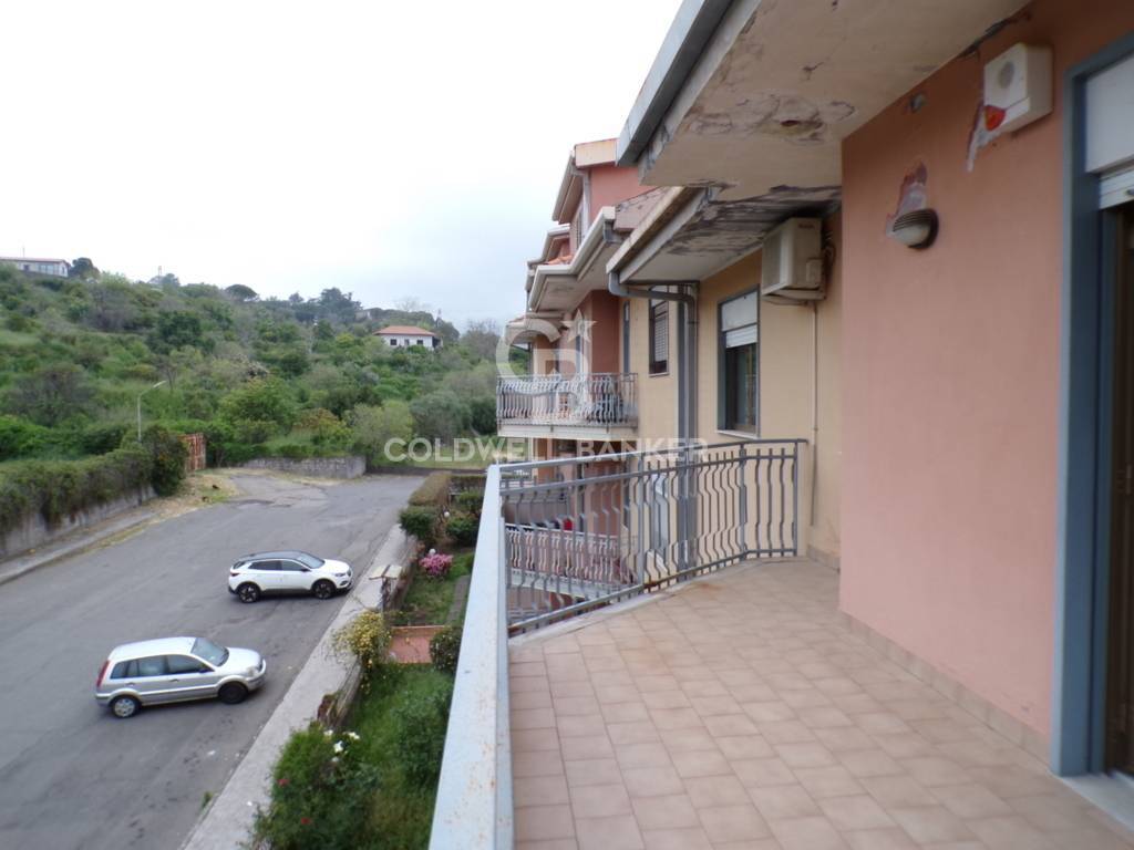 Appartamento in vendita a Piedimonte Etneo