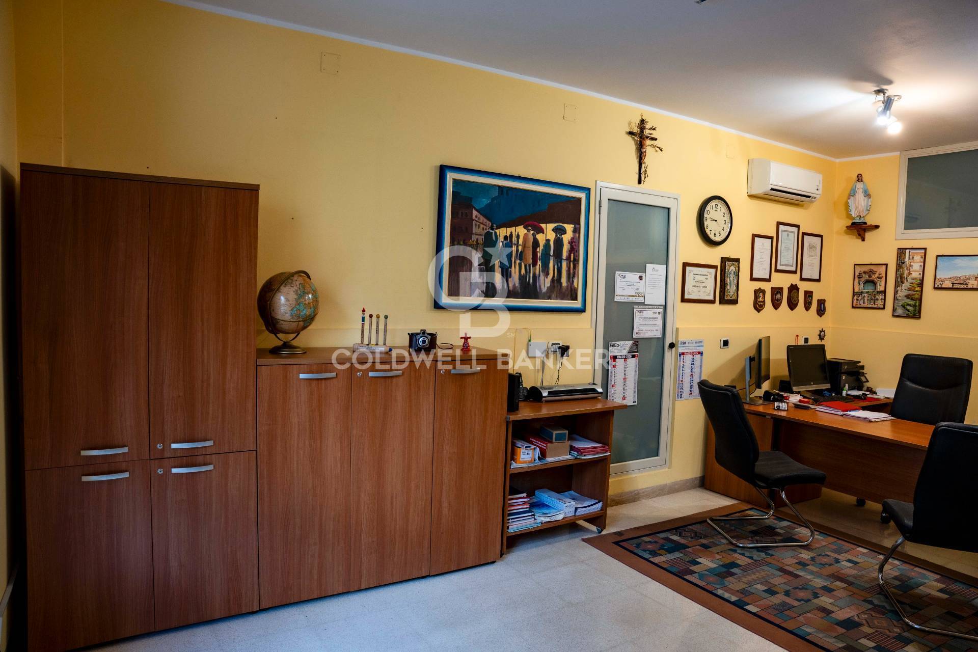 Locale commerciale in vendita a Caltagirone