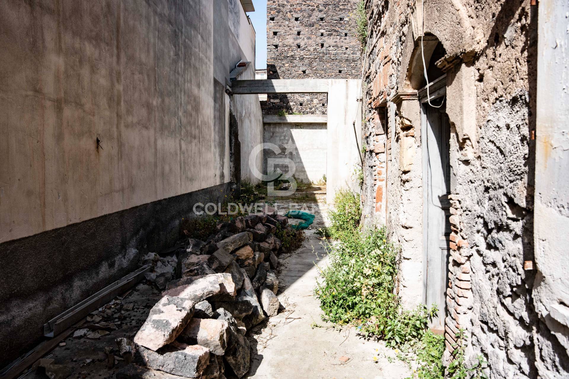 Stabile / Palazzo in vendita a Catania, Rapisardi-Diaz,San Nullo,Sebastiano Catani