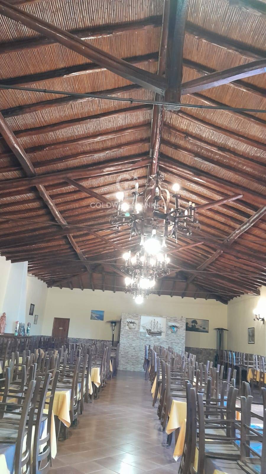 Locale commerciale in vendita a Mascali, Nunziata